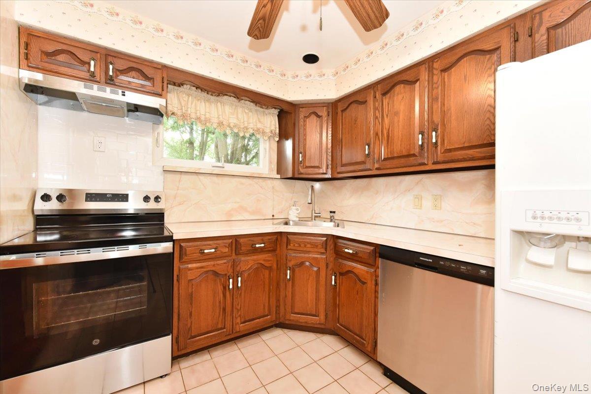 204 Franklin Street Property Photo 18