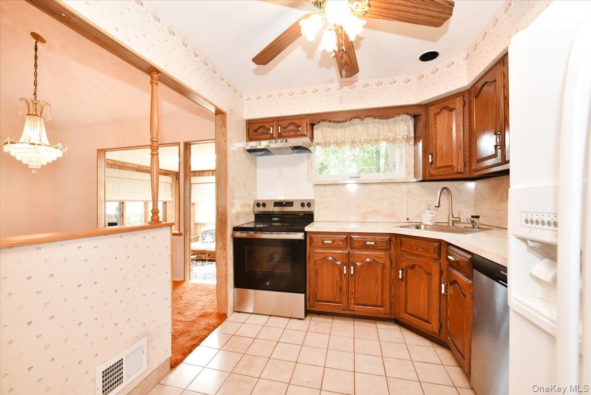 204 Franklin Street Property Photo 19