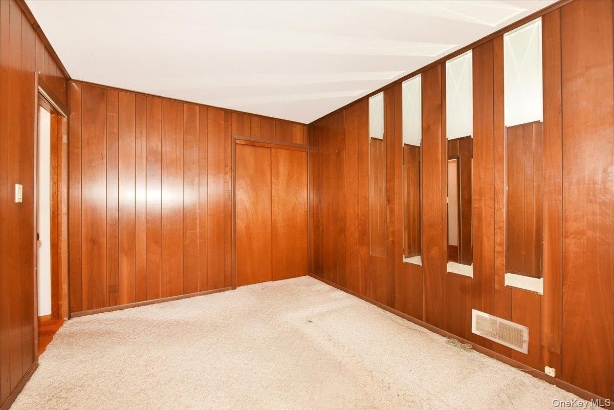 204 Franklin Street Property Photo 24