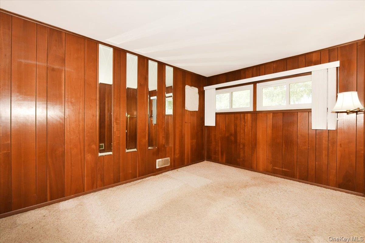 204 Franklin Street Property Photo 25