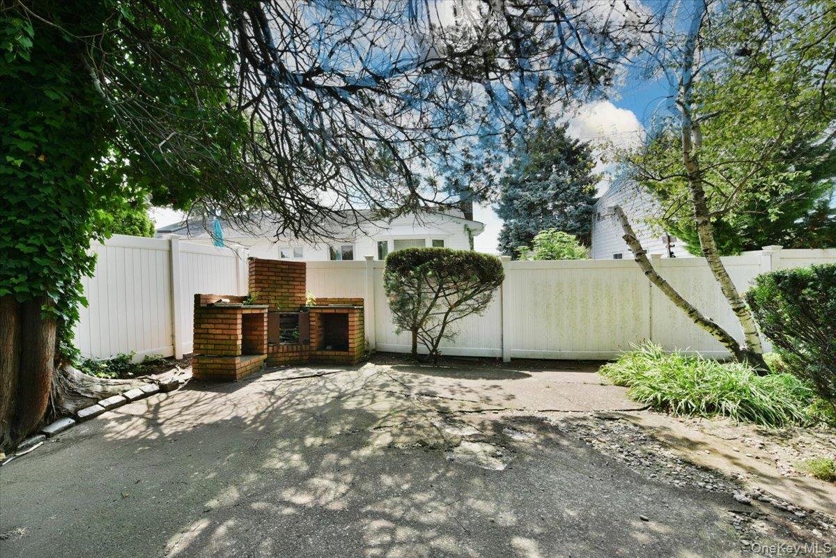 204 Franklin Street Property Photo 33