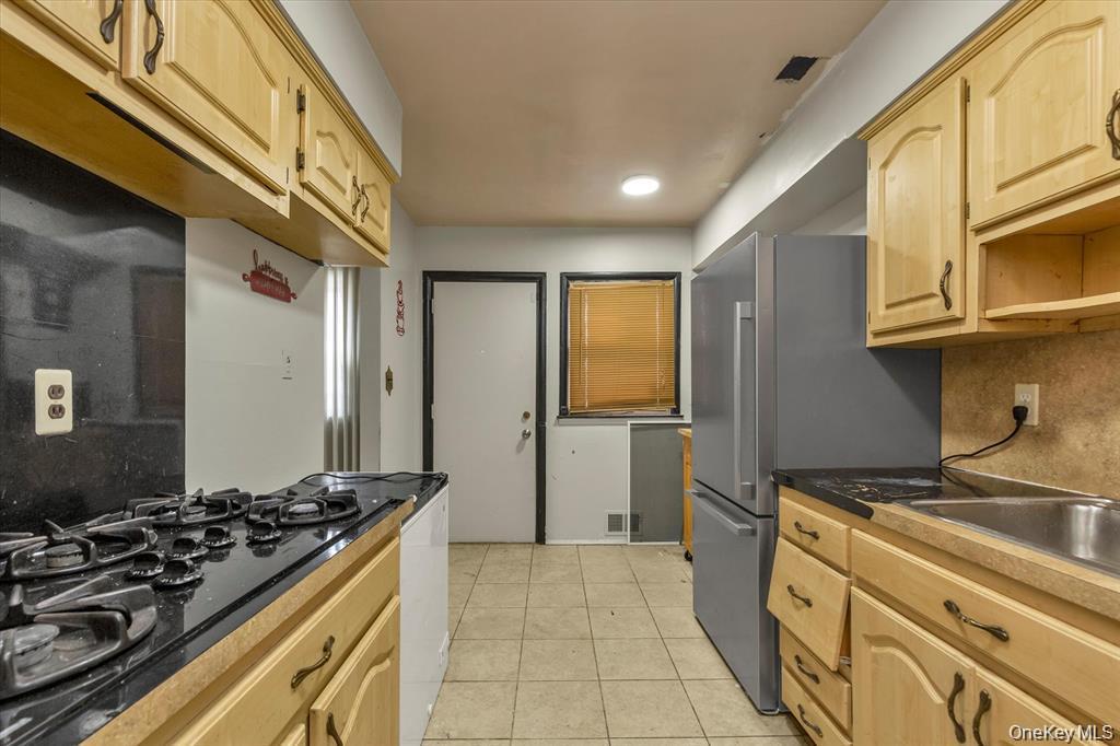 11721 Francis Lewis Boulevard Property Photo 7