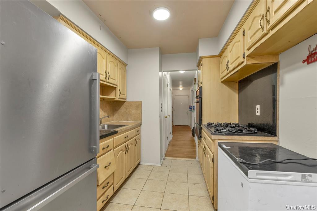 11721 Francis Lewis Boulevard Property Photo 8
