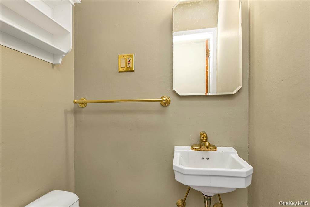 11721 Francis Lewis Boulevard Property Photo 11