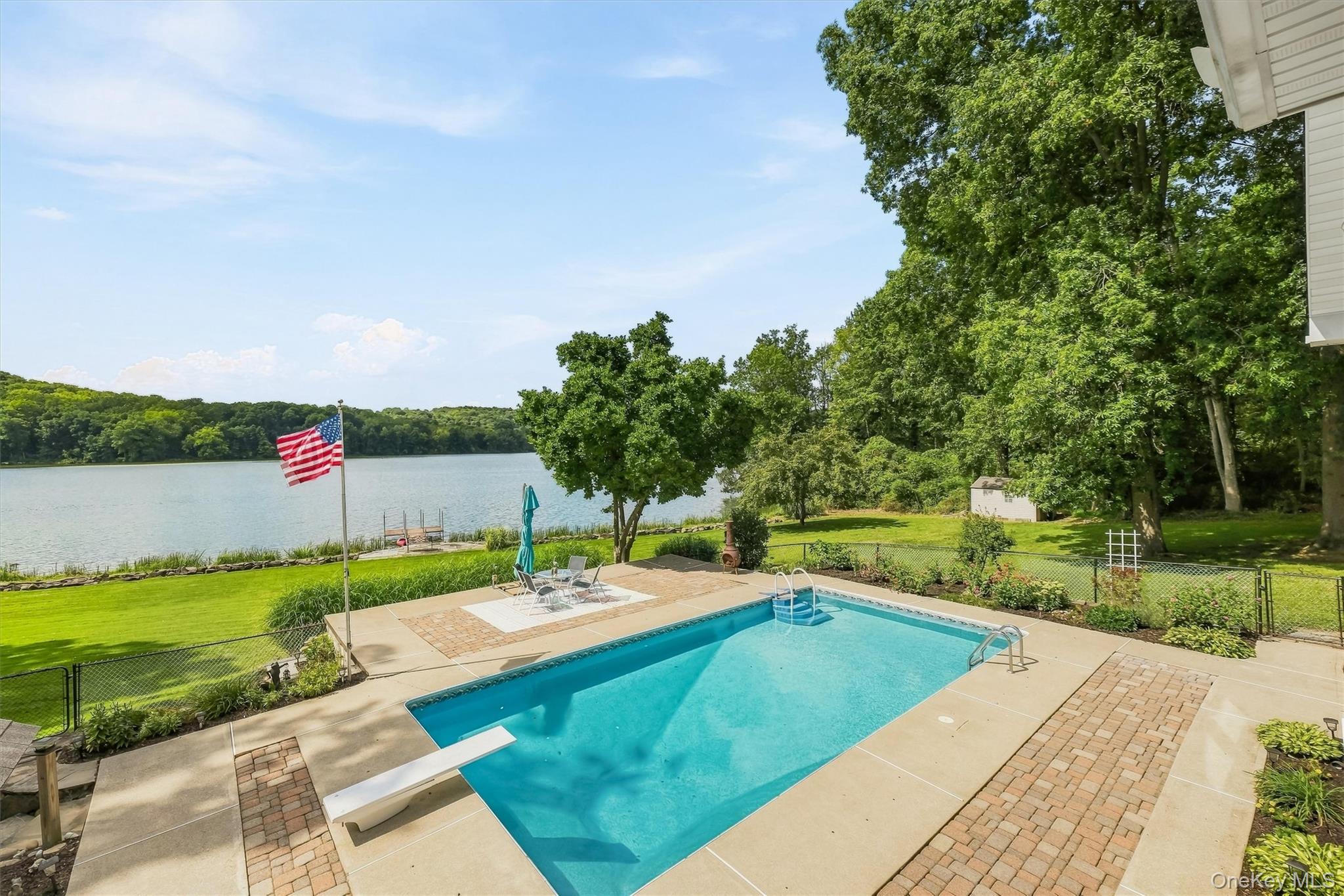 38 Shore Drive Property Photo 5