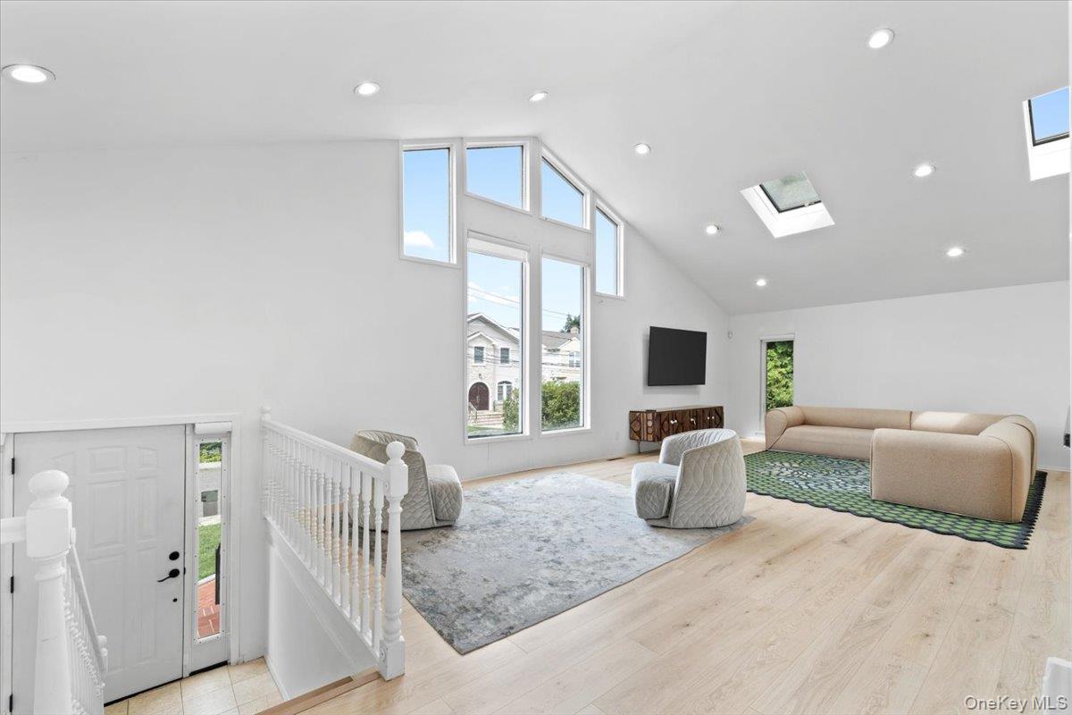 15 Church Street Property Photo 4