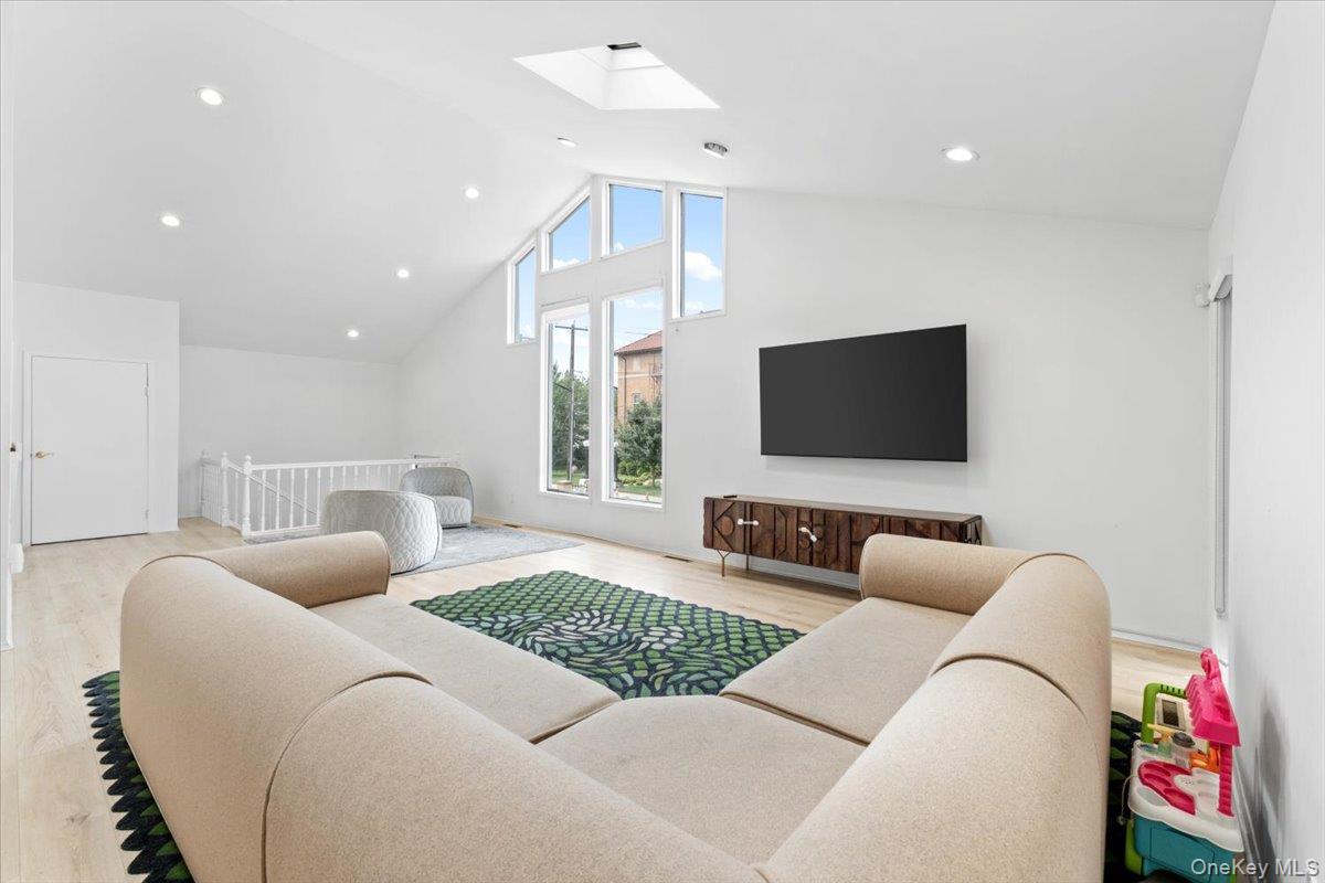 15 Church Street Property Photo 5