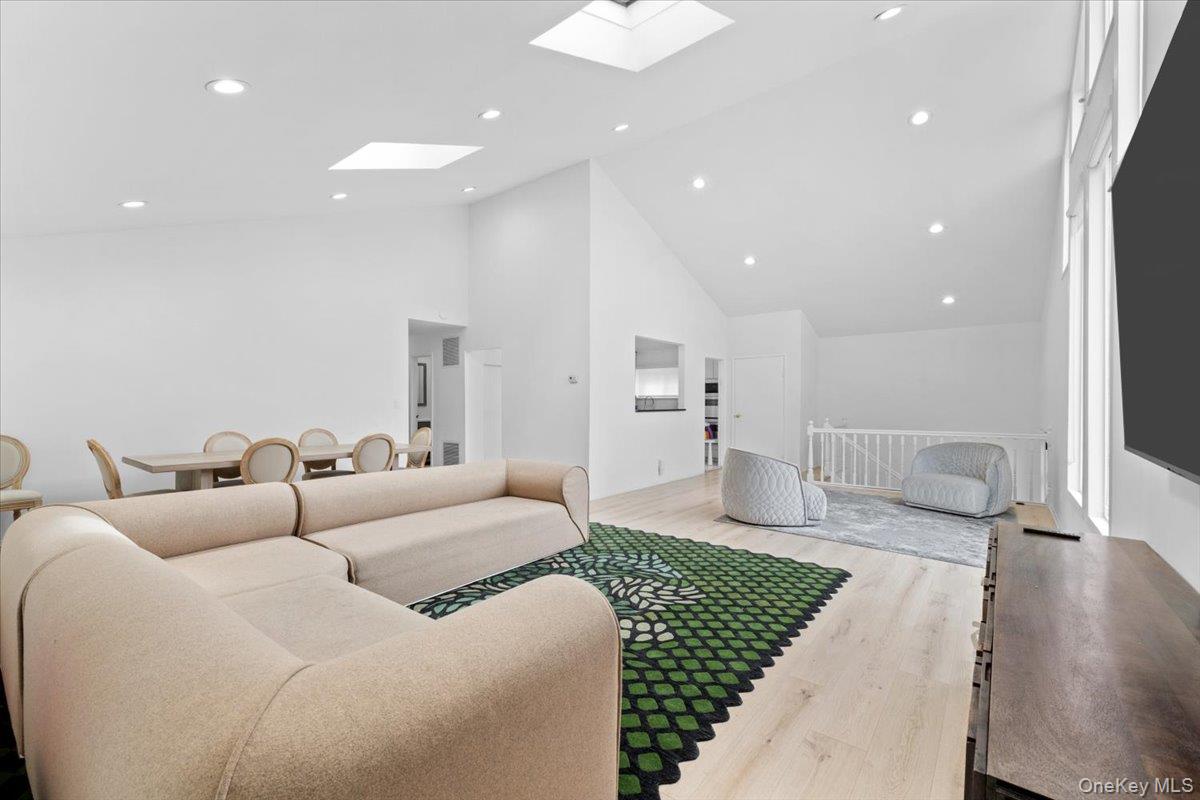 15 Church Street Property Photo 6