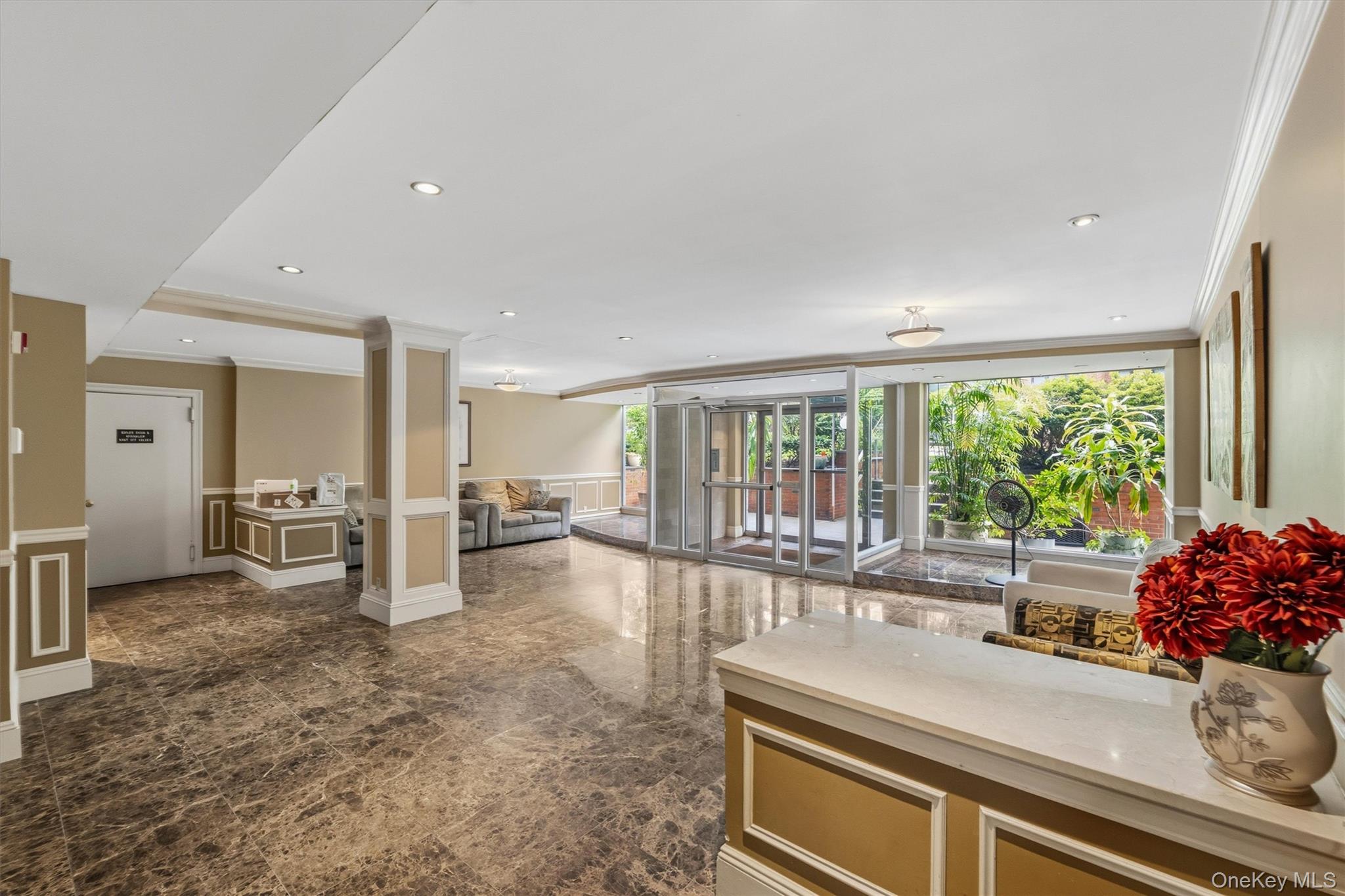 16 Lake Street 7j Property Photo 2