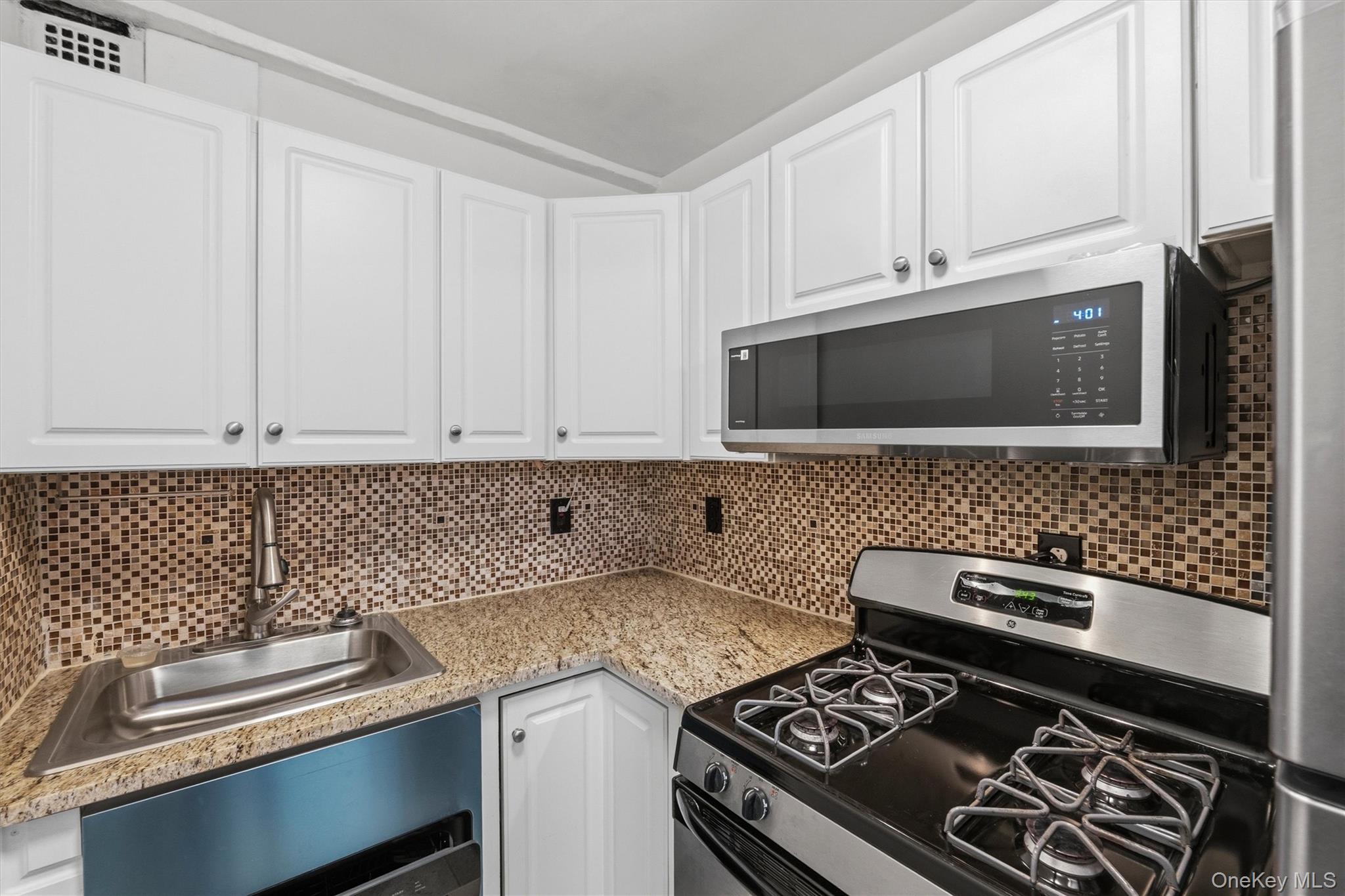 16 Lake Street 7j Property Photo 15