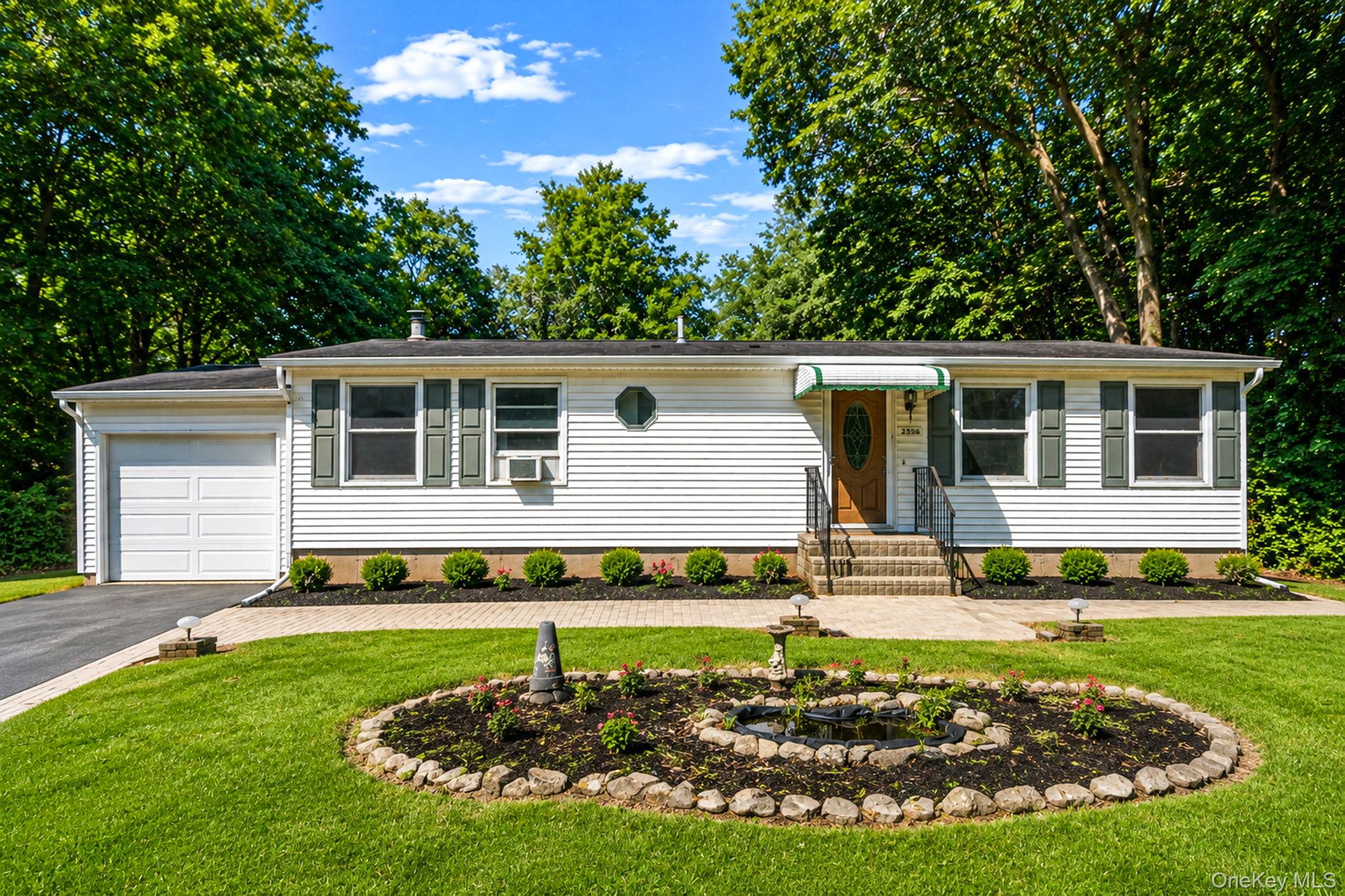 2356 Walnut Avenue Property Photo 1