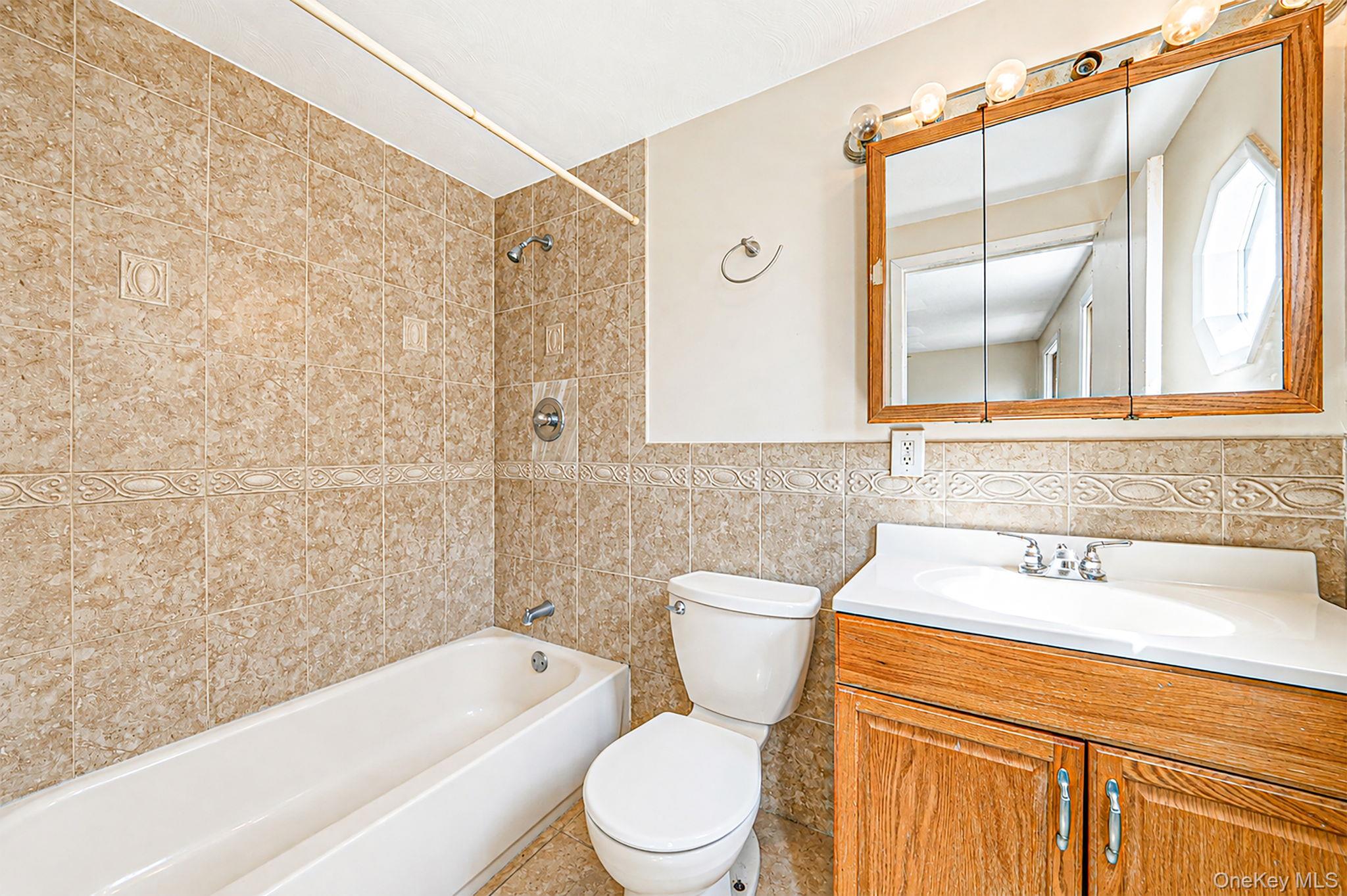 2356 Walnut Avenue Property Photo 14