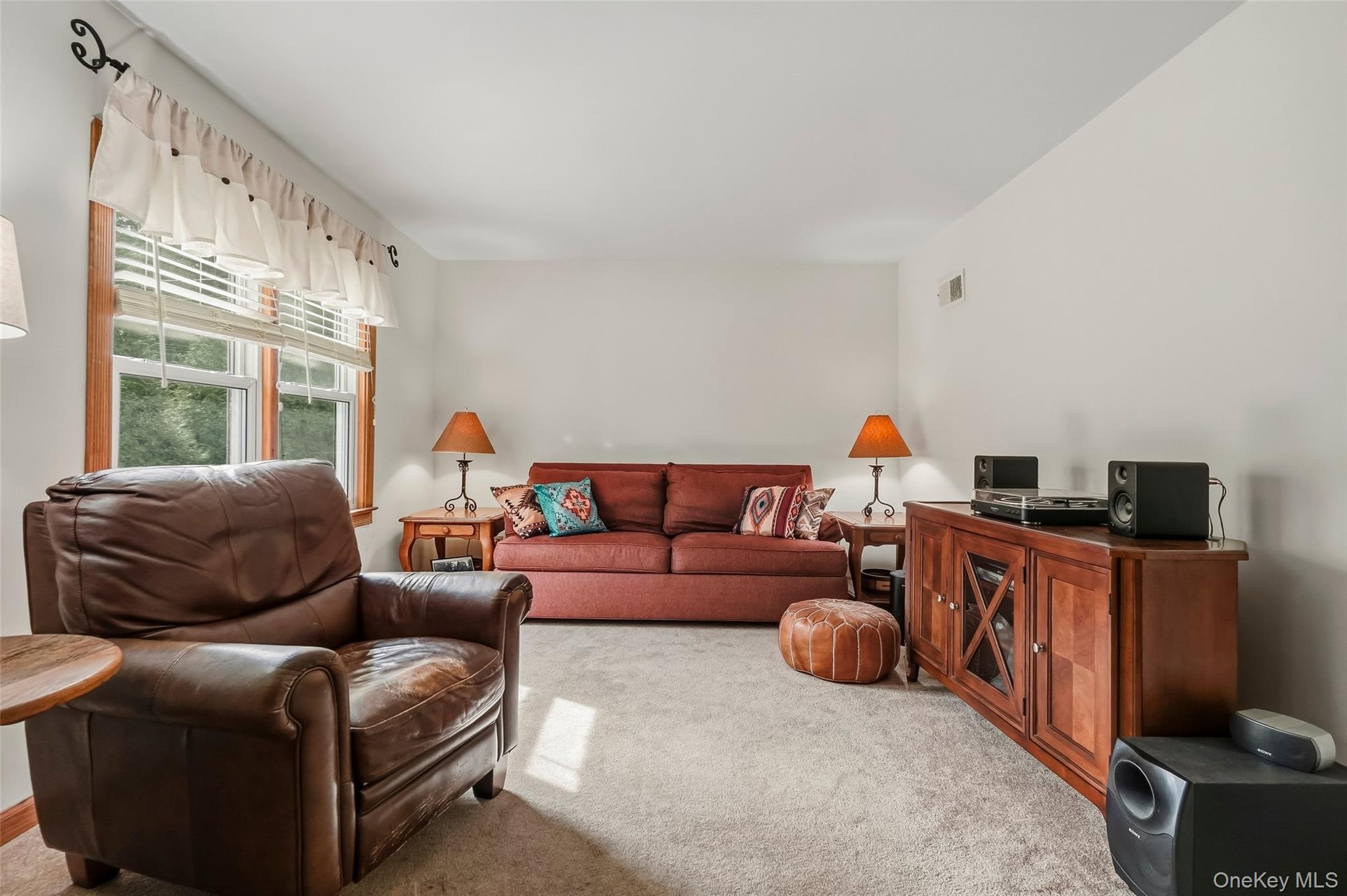 929 Freedom Plains Road Property Photo 15