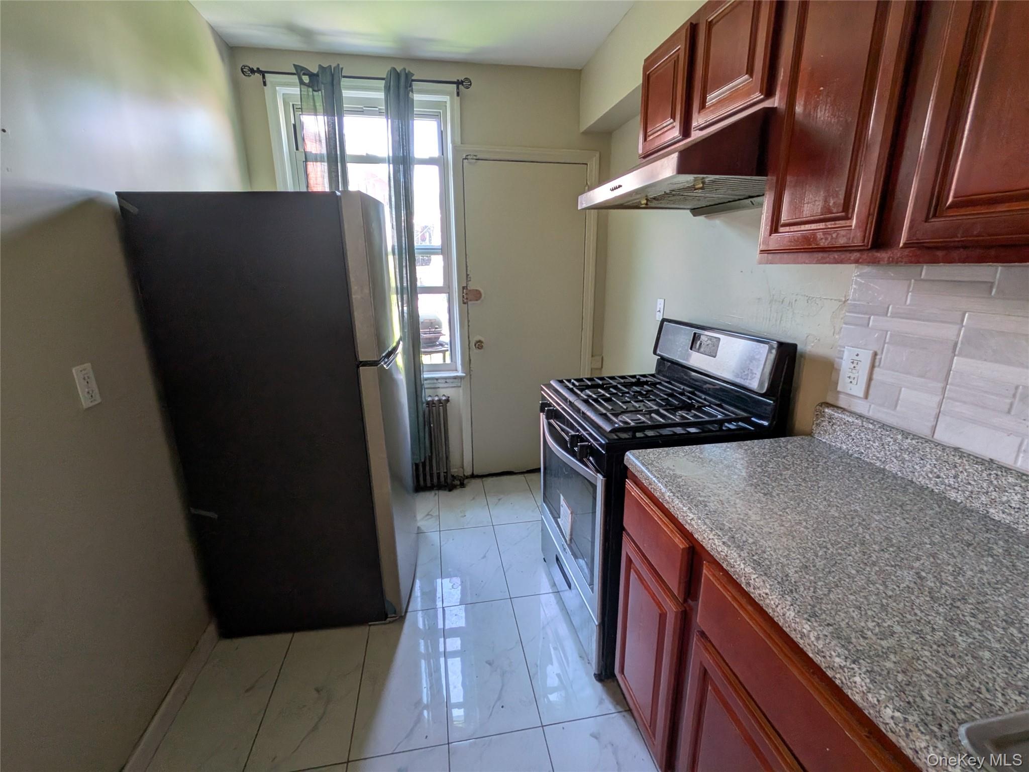 206-07 Hillside Avenue 2fl Property Photo 5