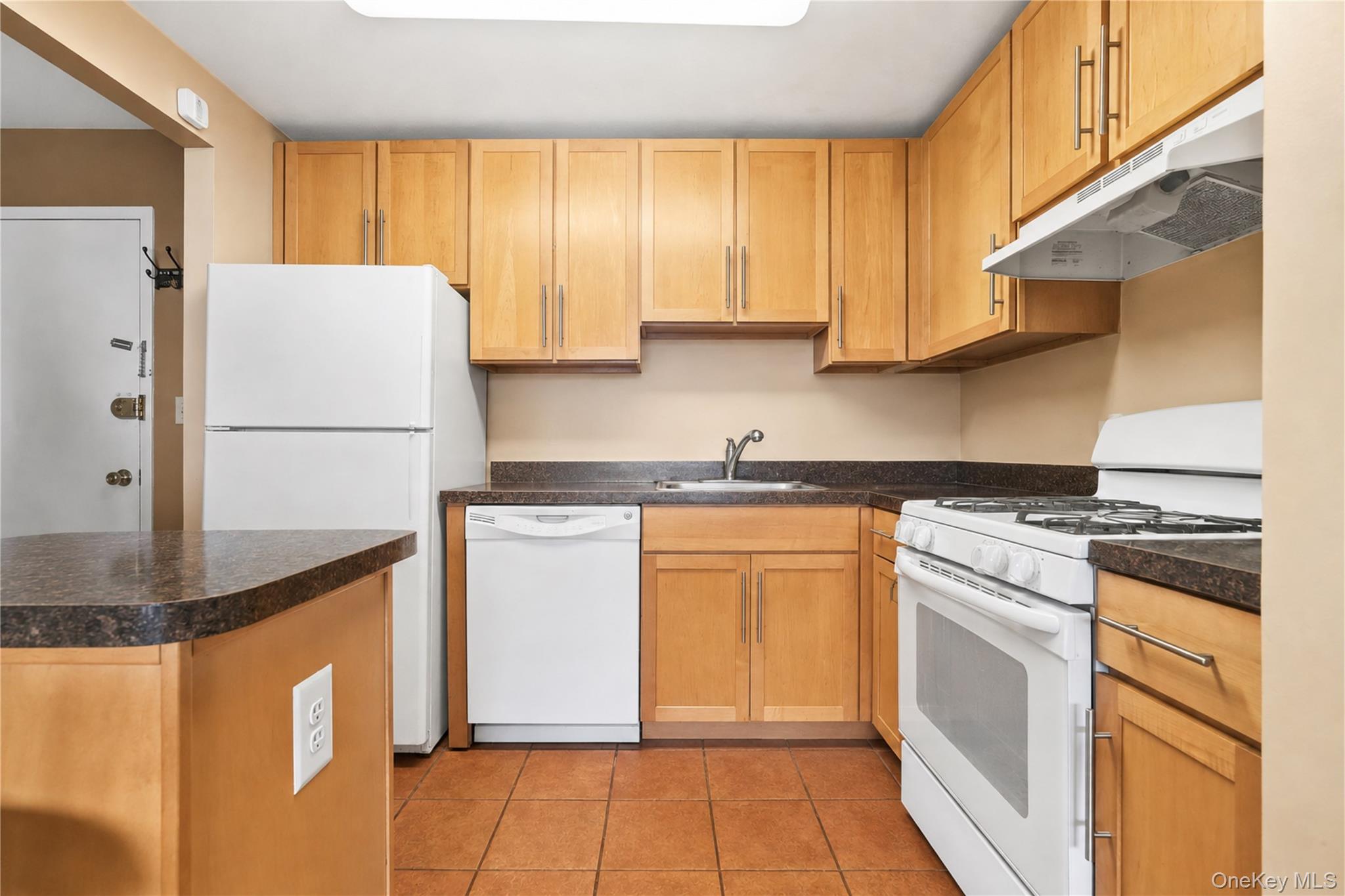 837 Washington Avenue 3b Property Photo 6