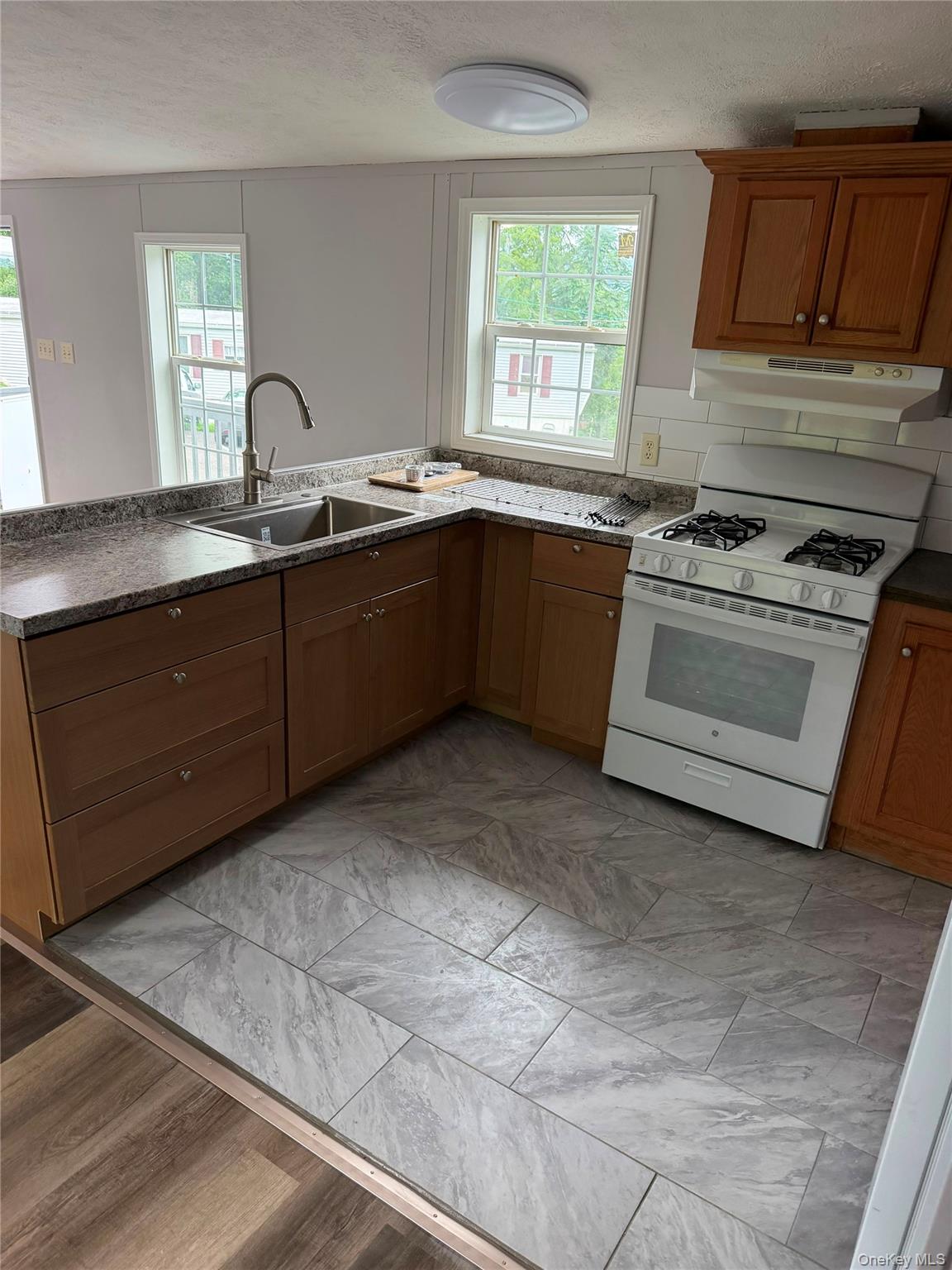 5195 State Route 52 Property Photo 2