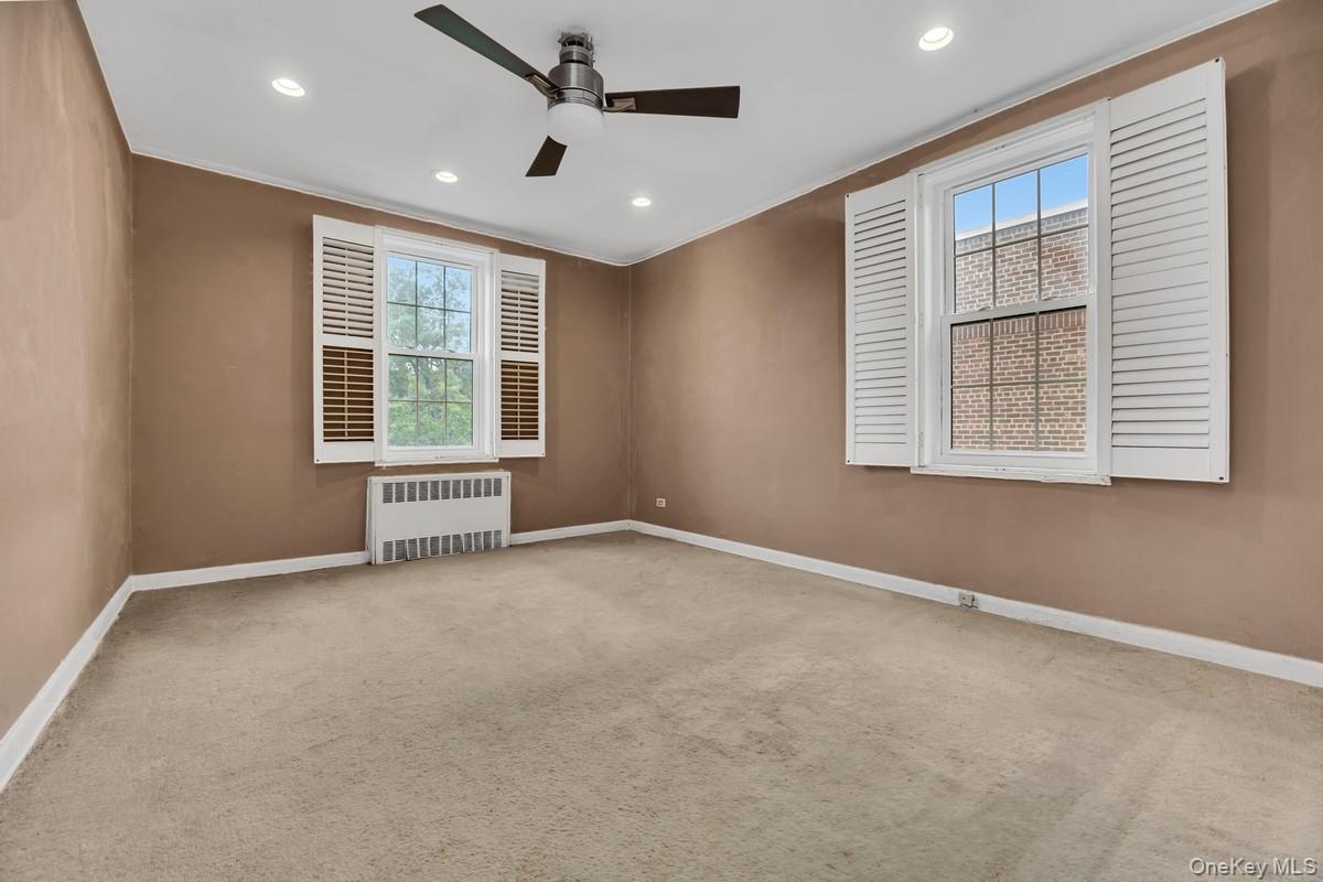 140-35 Burden Crescent 608 Property Photo 5