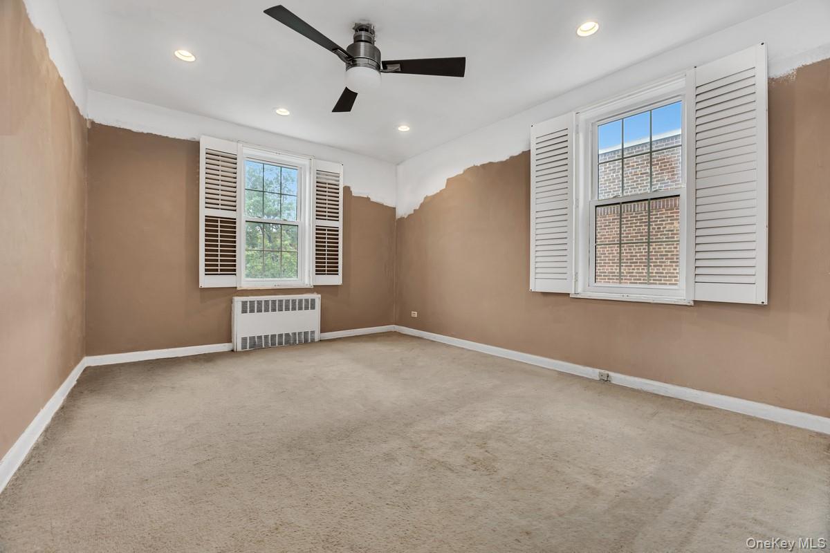 140-35 Burden Crescent 608 Property Photo 6