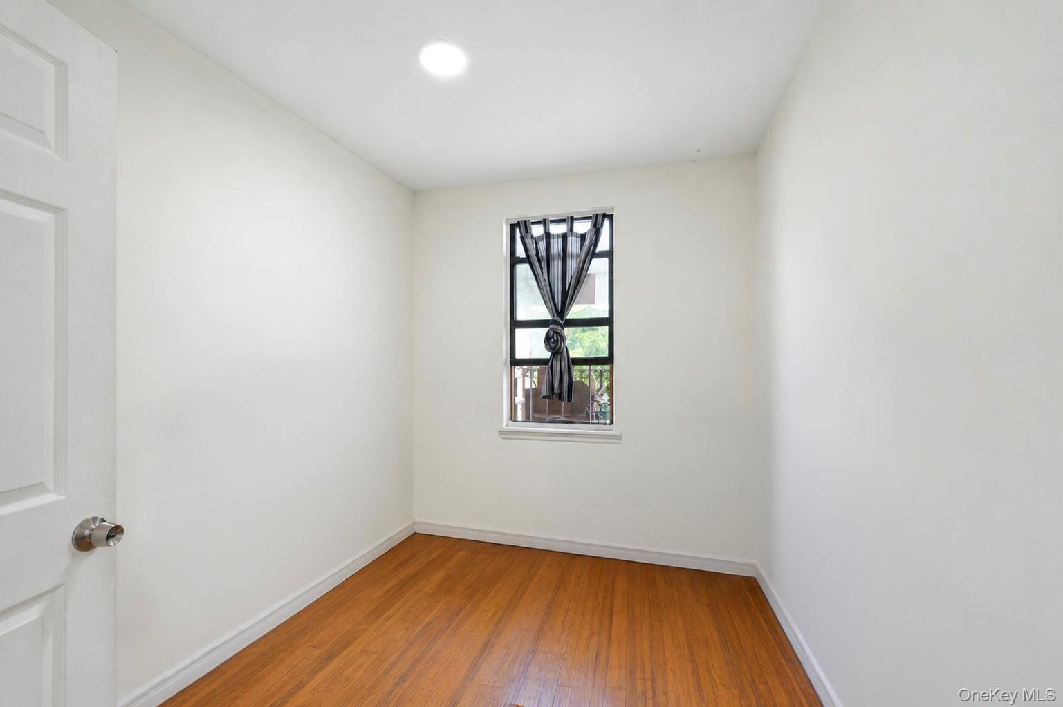 425 Barbey Street Property Photo 17