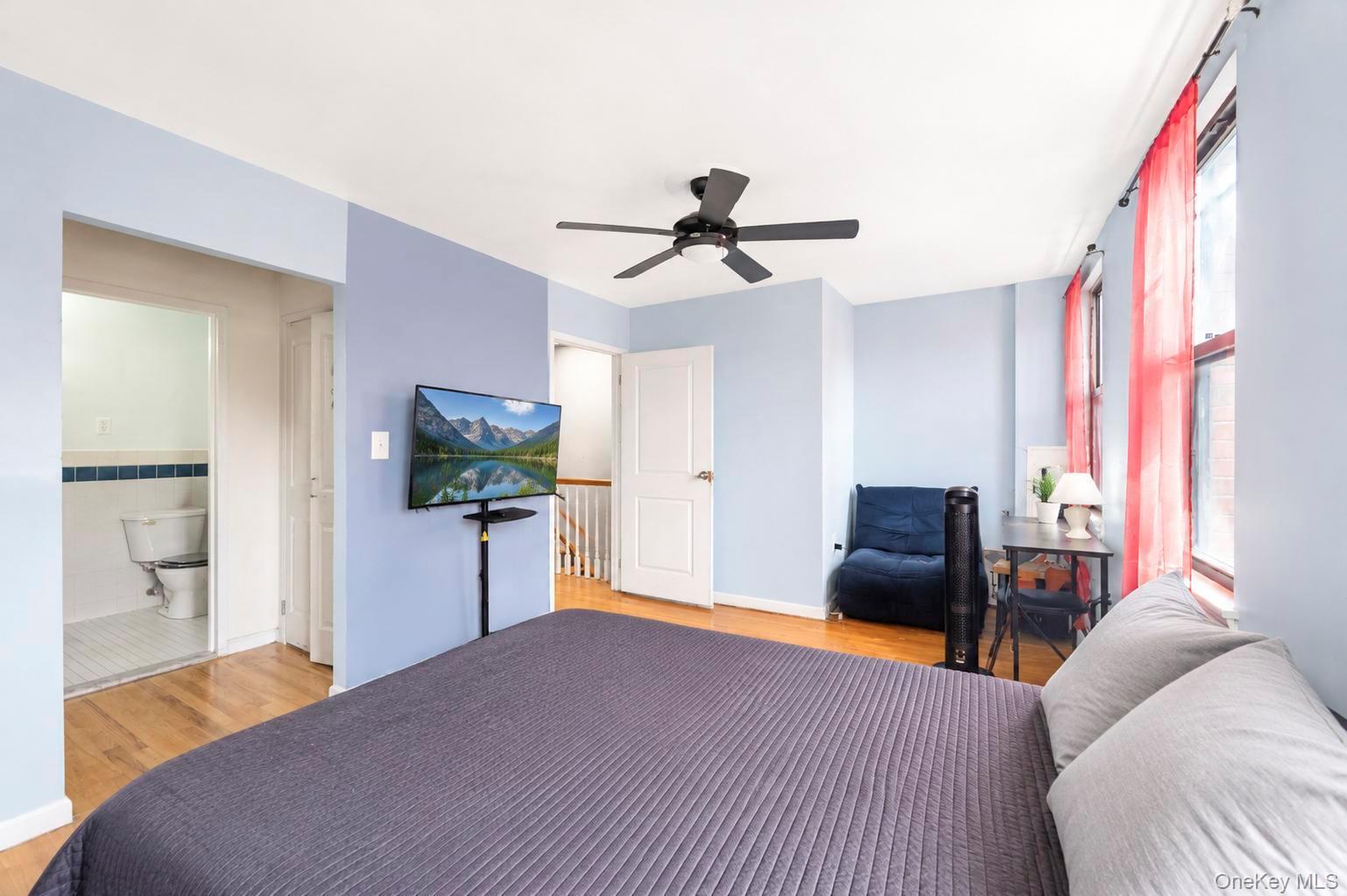 425 Barbey Street Property Photo 25