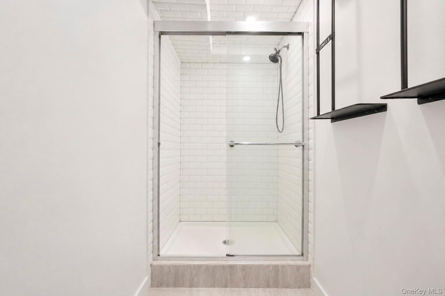425 Barbey Street Property Photo 35
