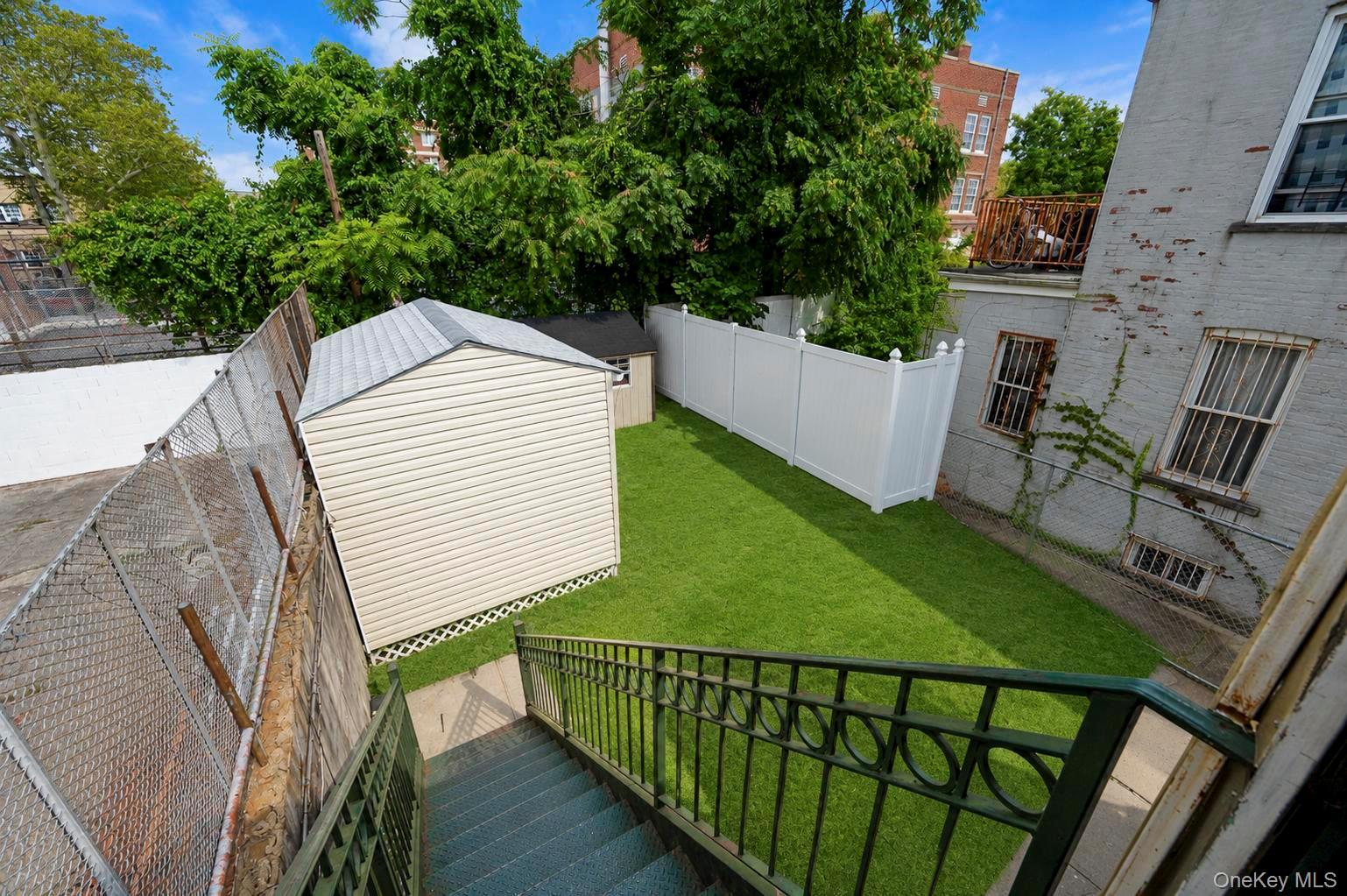 425 Barbey Street Property Photo 39