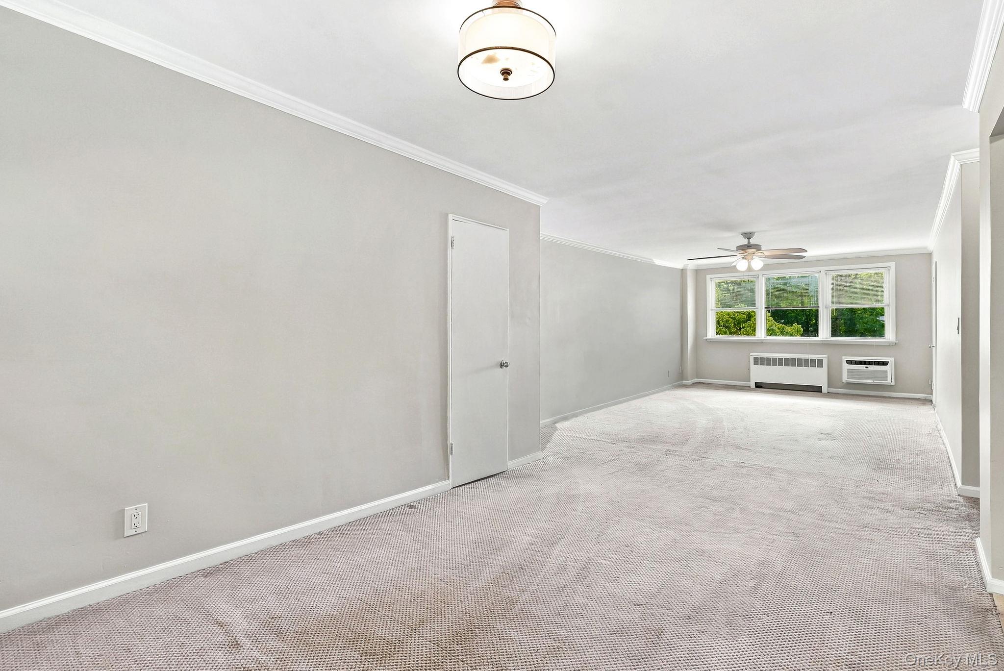 19 Avon Circle D Property Photo 3