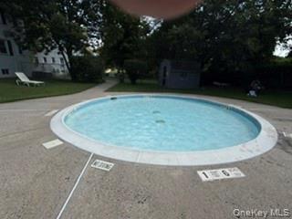 19 Avon Circle D Property Photo 4