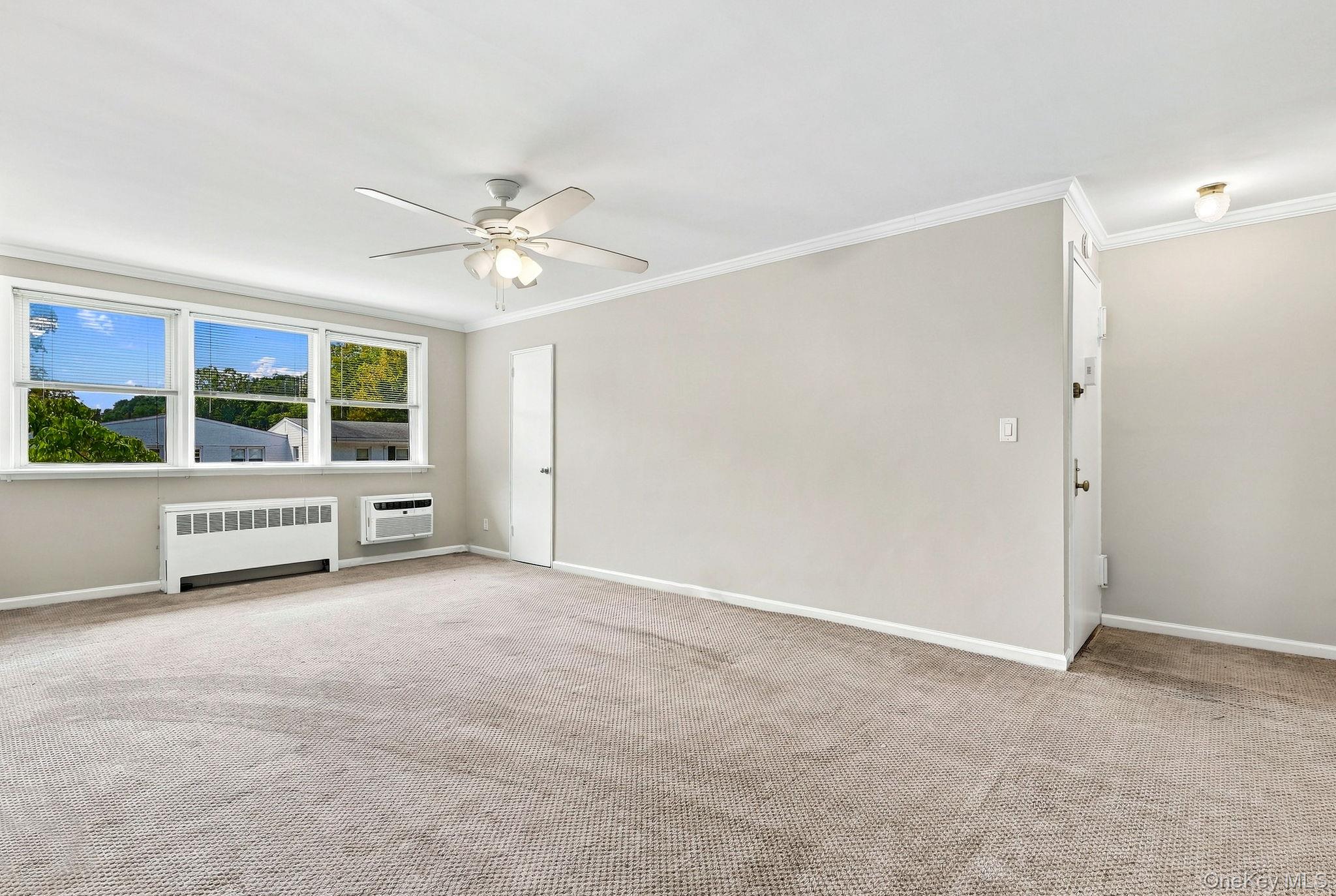 19 Avon Circle D Property Photo 6
