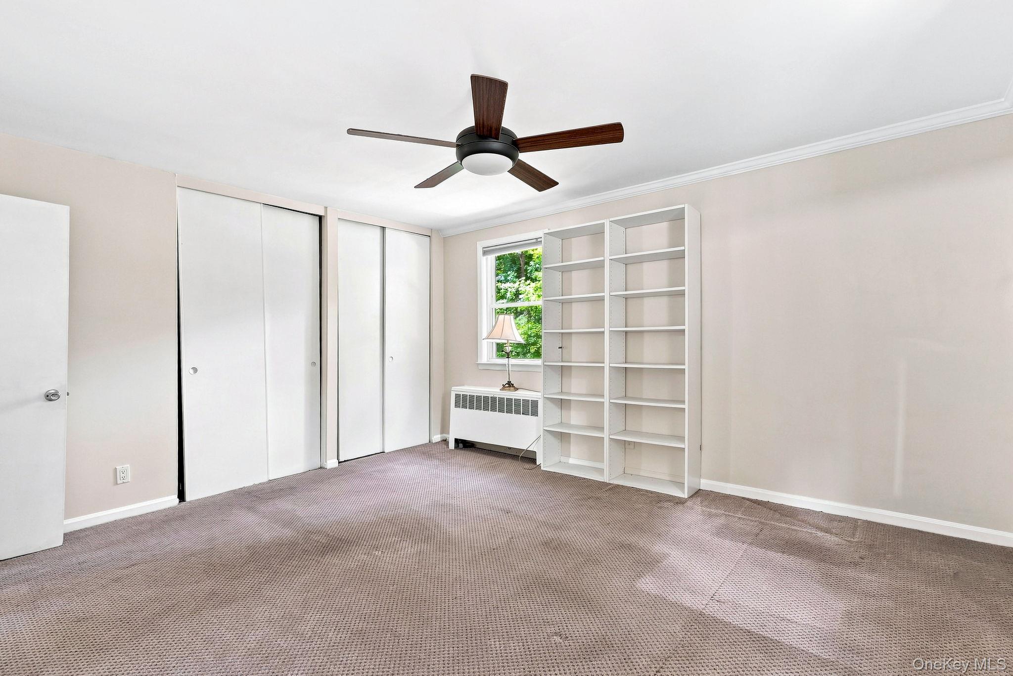 19 Avon Circle D Property Photo 8