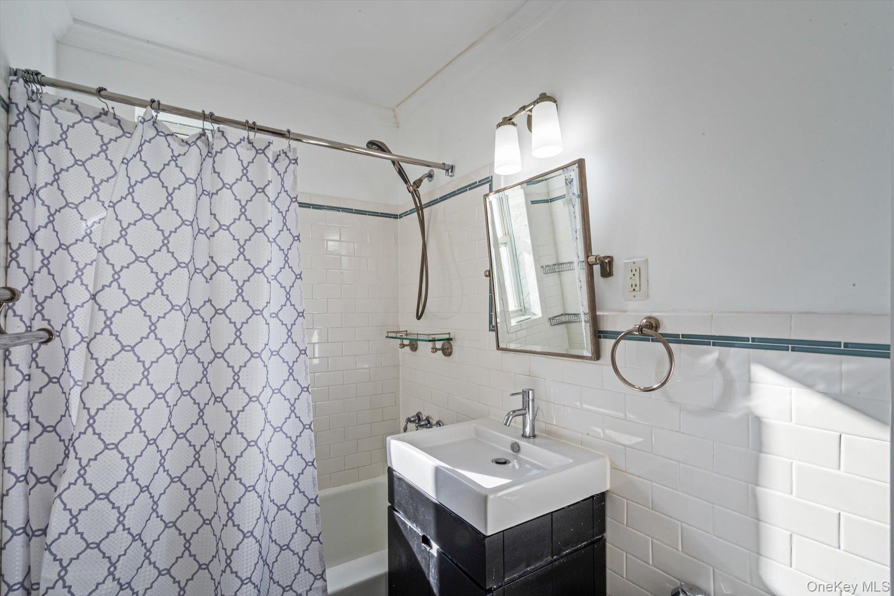 72-10 112th Street 3b Property Photo 14