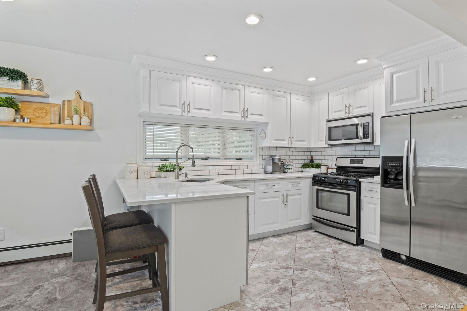 115 N John Street Property Photo 13