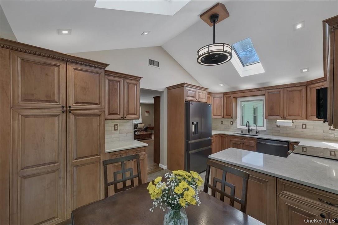 13 Split Rock Road Property Photo 24