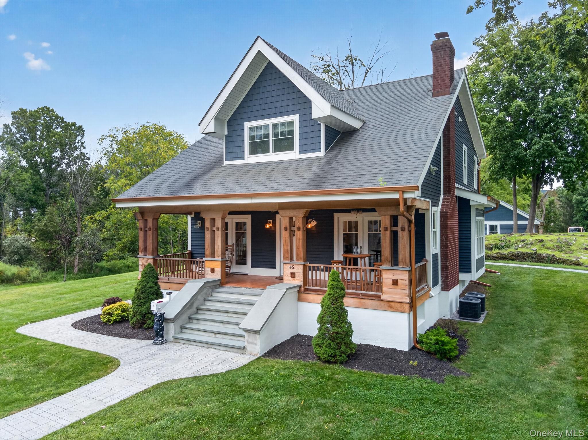 42 Colonial Avenue Property Photo 1