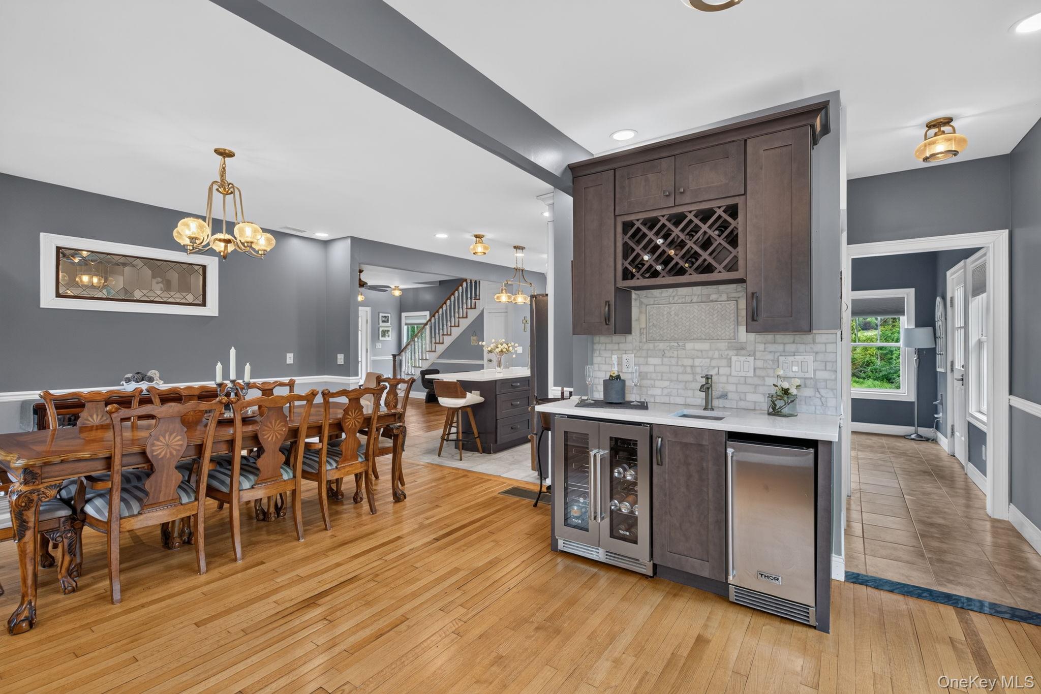 42 Colonial Avenue Property Photo 8