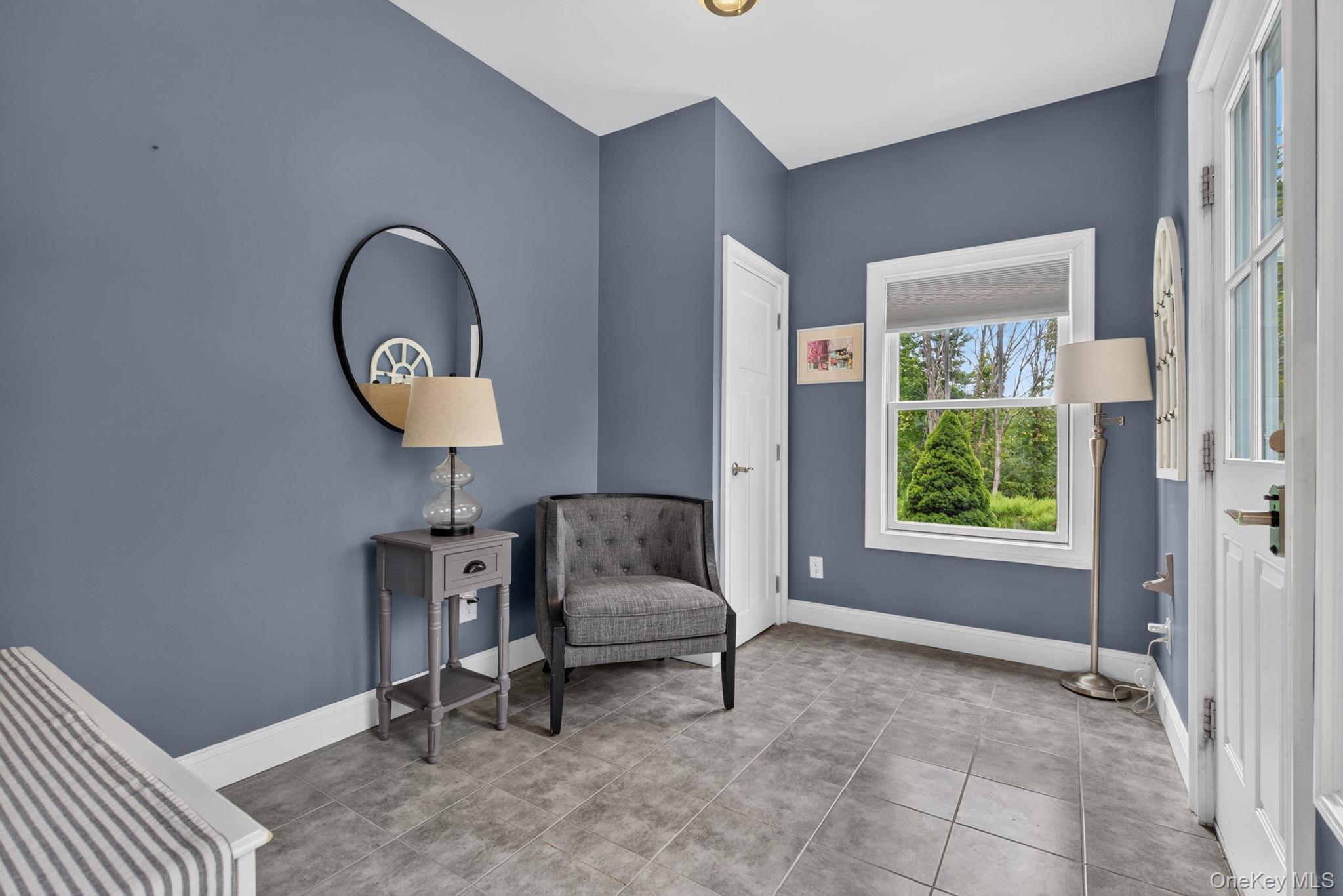 42 Colonial Avenue Property Photo 16