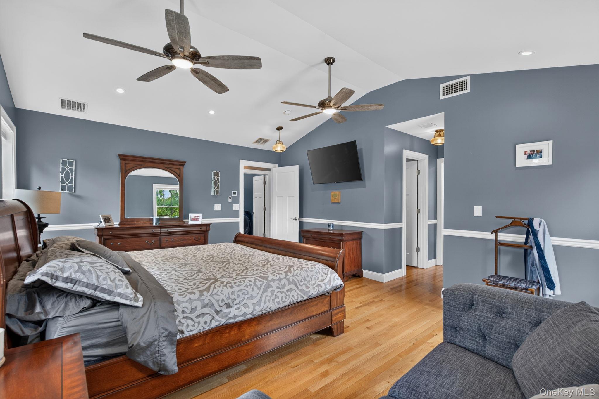 42 Colonial Avenue Property Photo 20