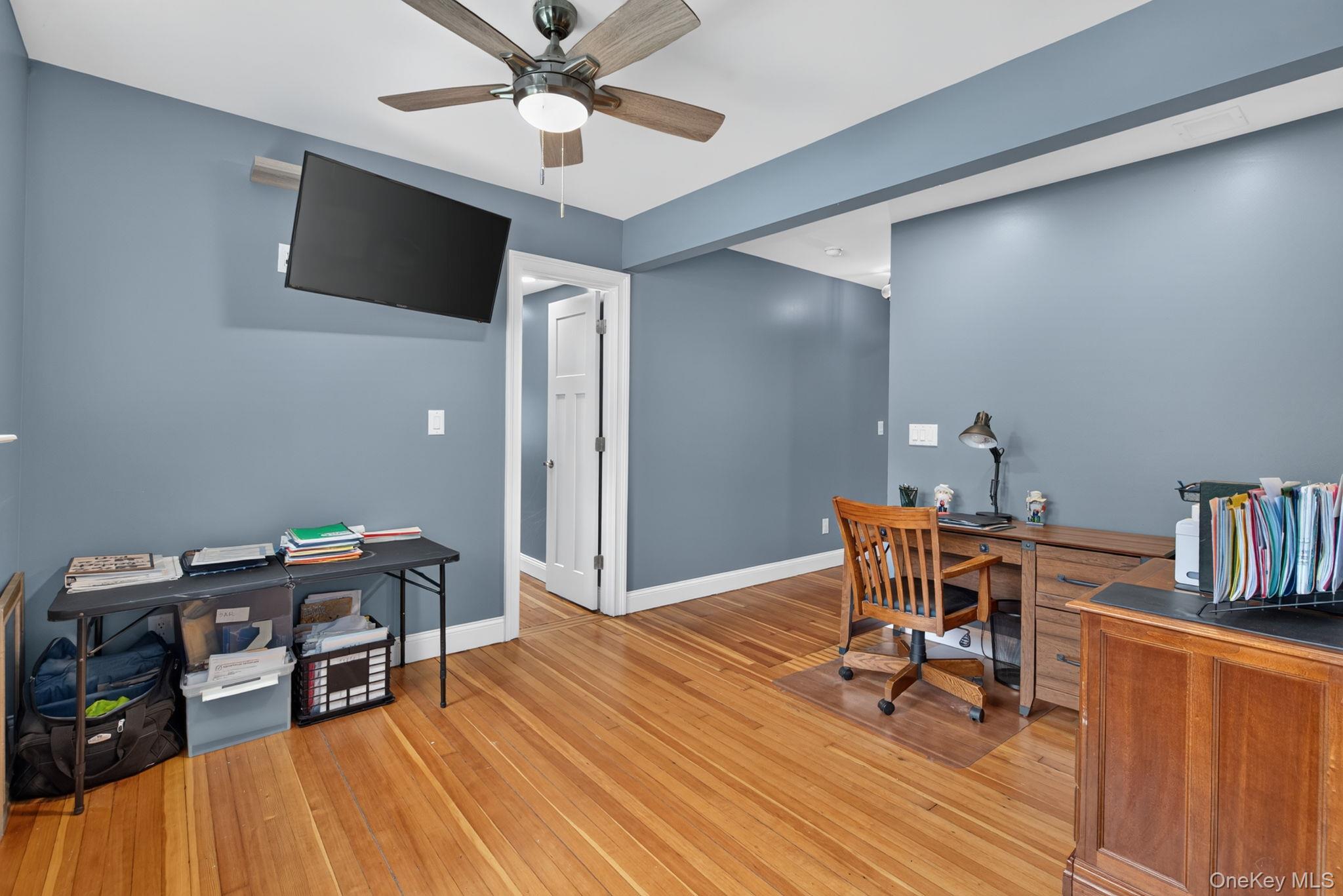 42 Colonial Avenue Property Photo 27