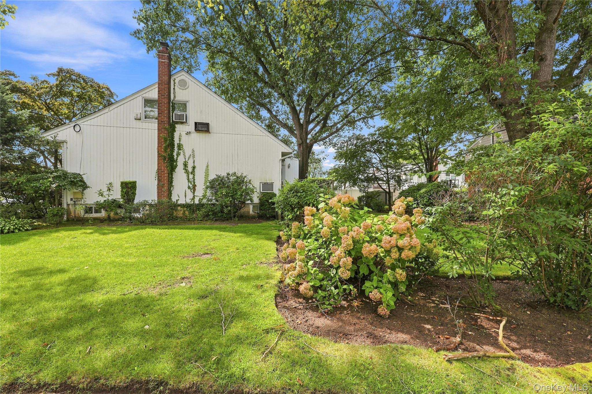 2 Longview Avenue Property Photo 4