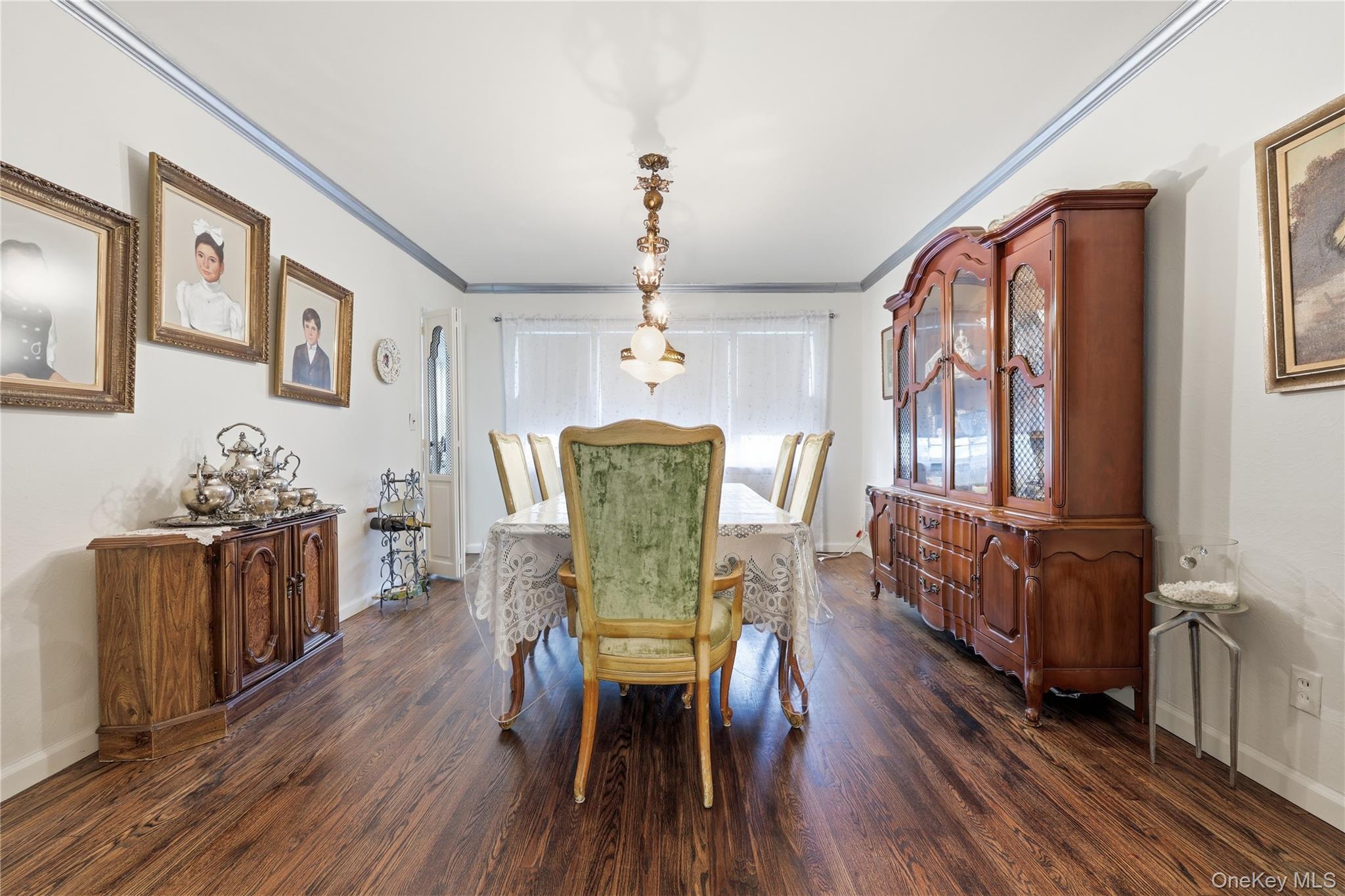 2 Longview Avenue Property Photo 9