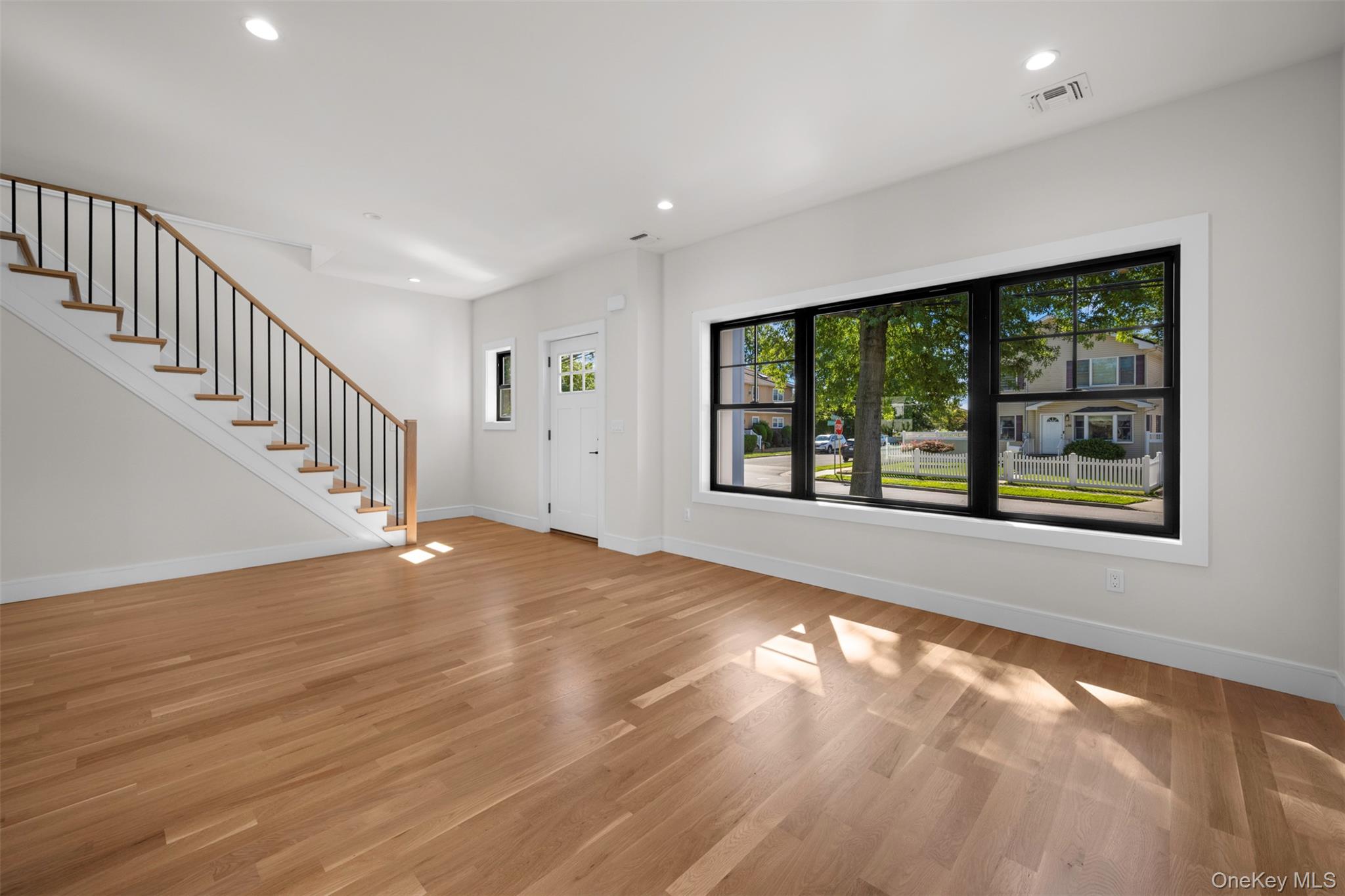 97 Broadmoor Lane Property Photo 8