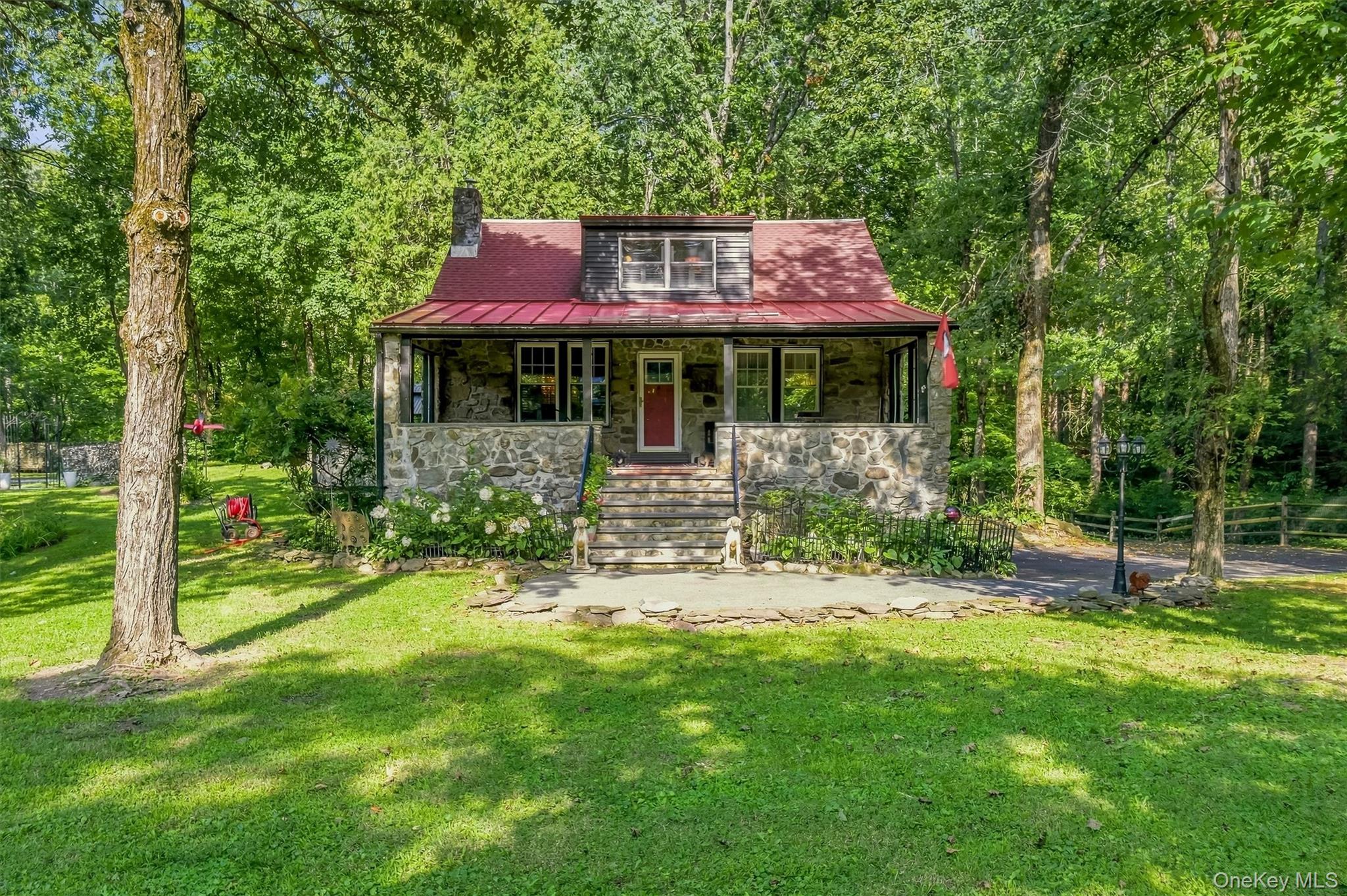 231 Rombout Road Property Photo 1