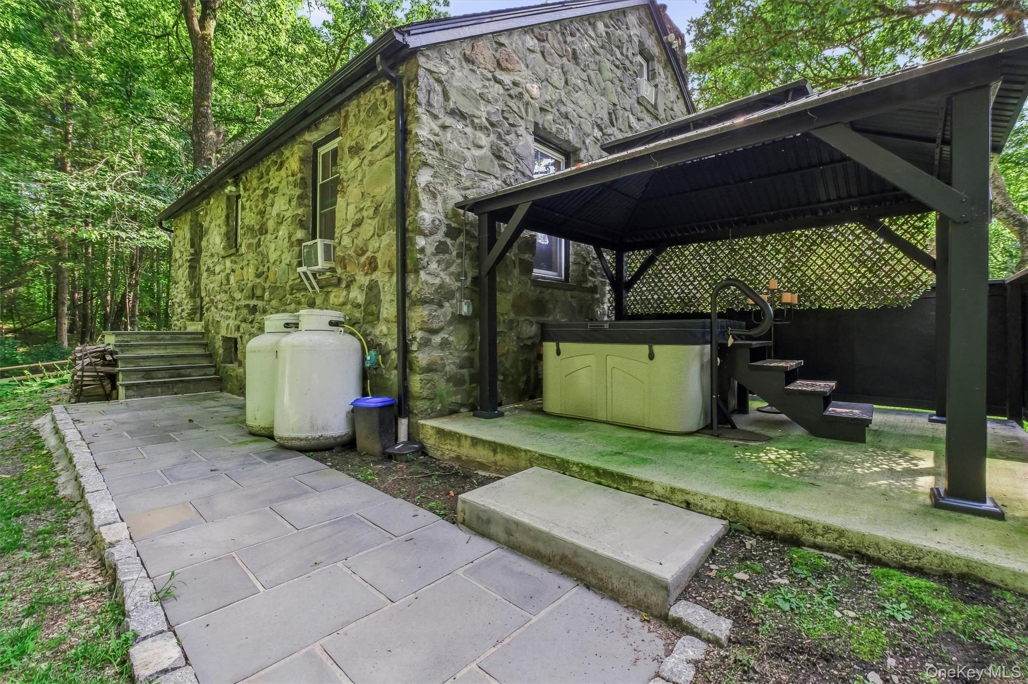 231 Rombout Road Property Photo 35