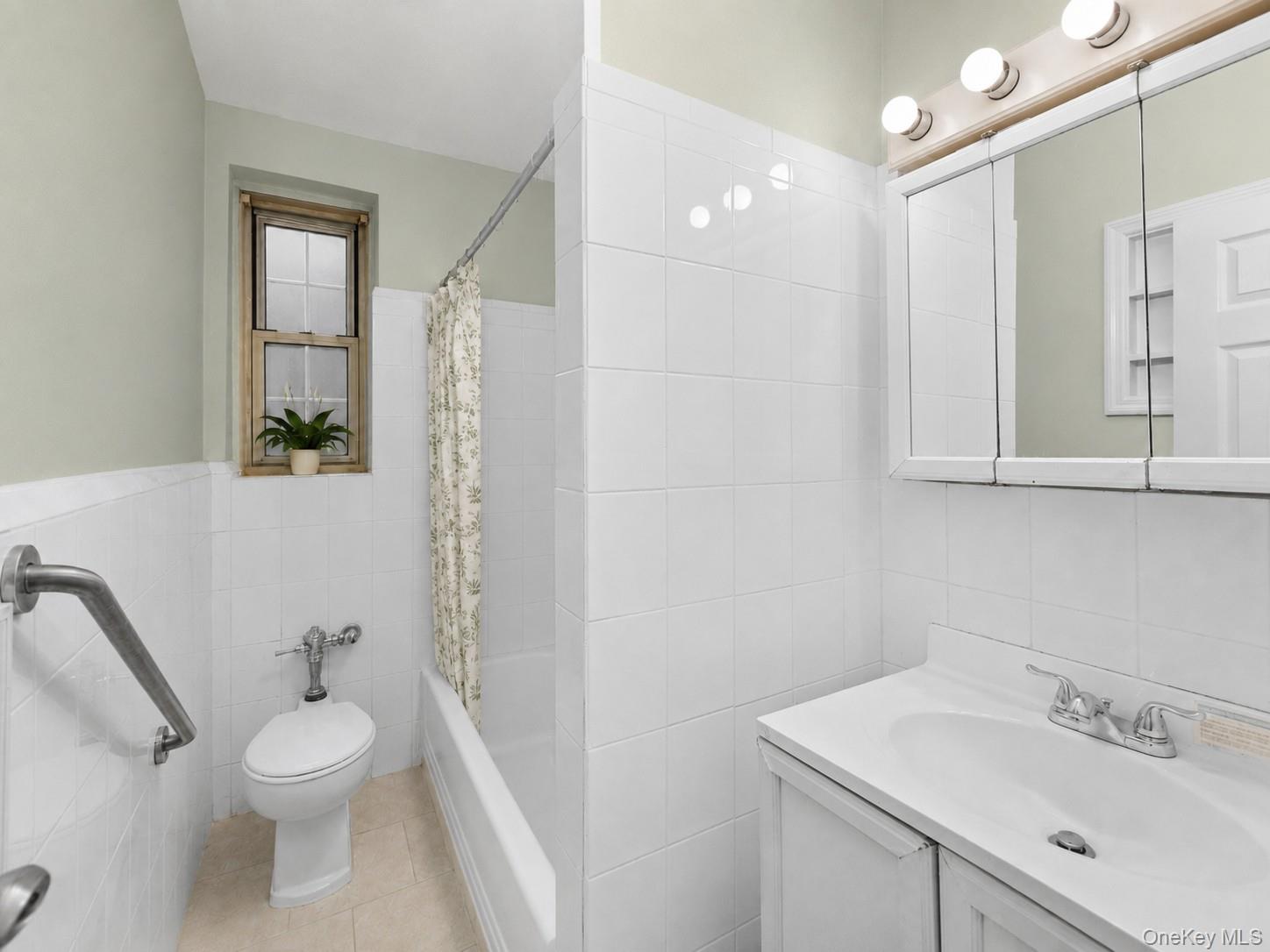 100 Pinewood Road 1c Property Photo 13