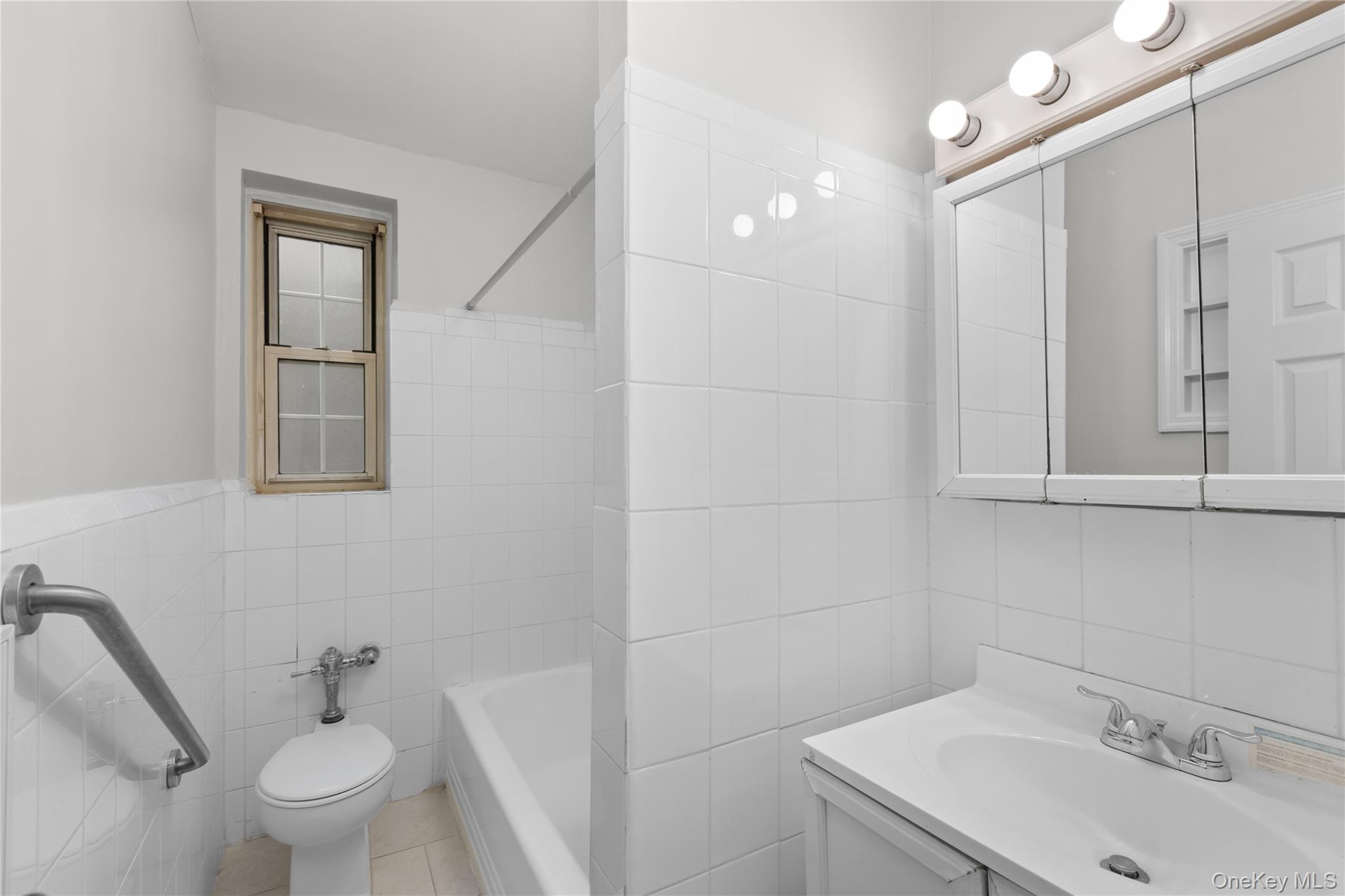 100 Pinewood Road 1c Property Photo 14