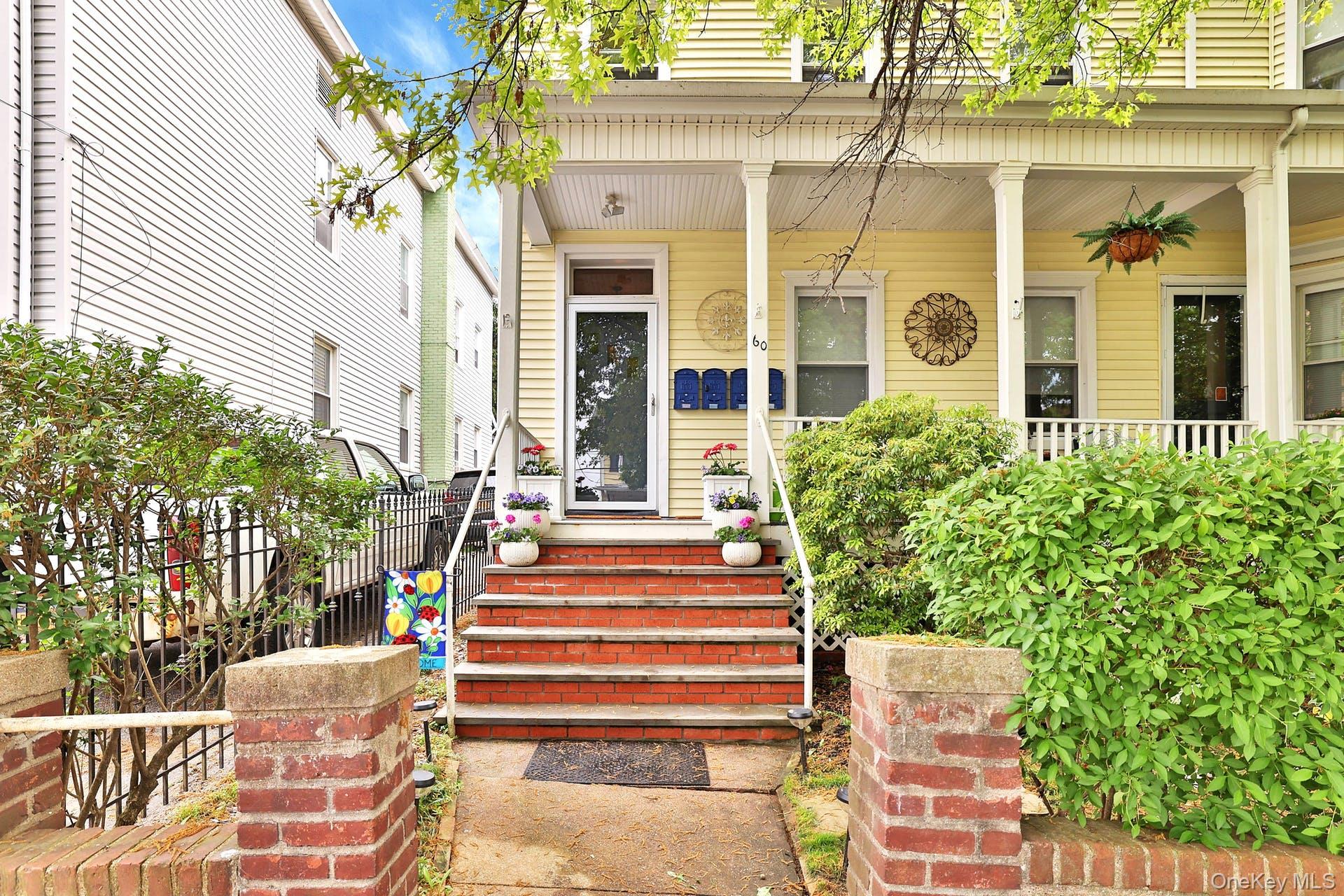 60 Storm Street 2S Property Photo 1