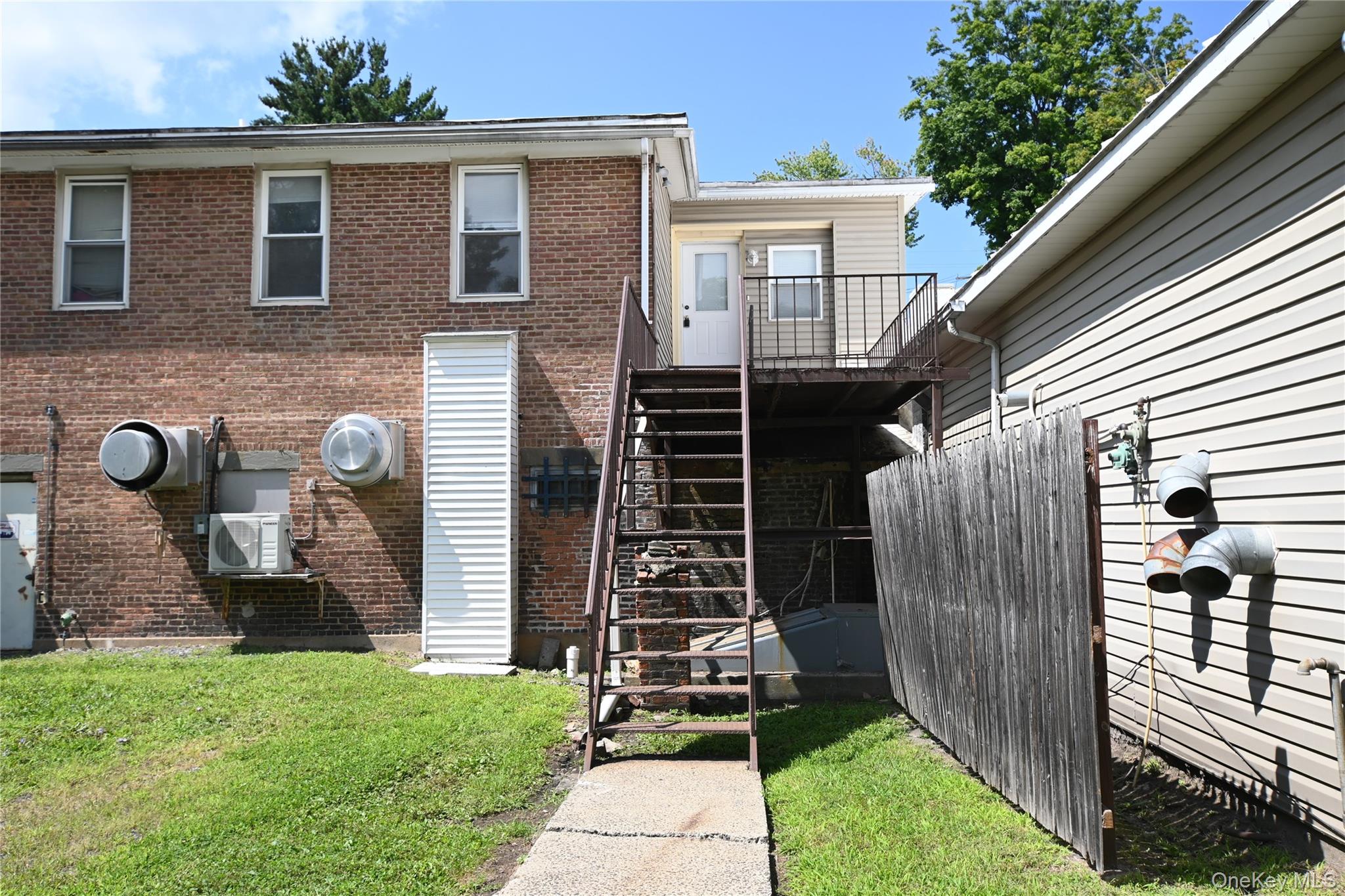 1298 Route 9w B Property Photo 2