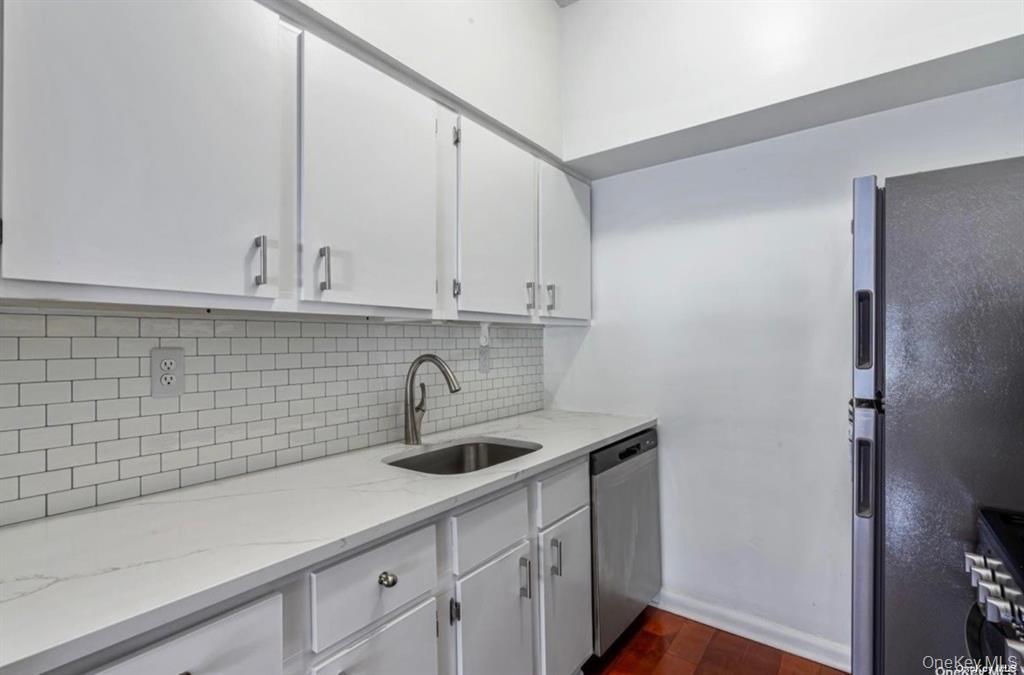 142 Main Street 1d Property Photo 2
