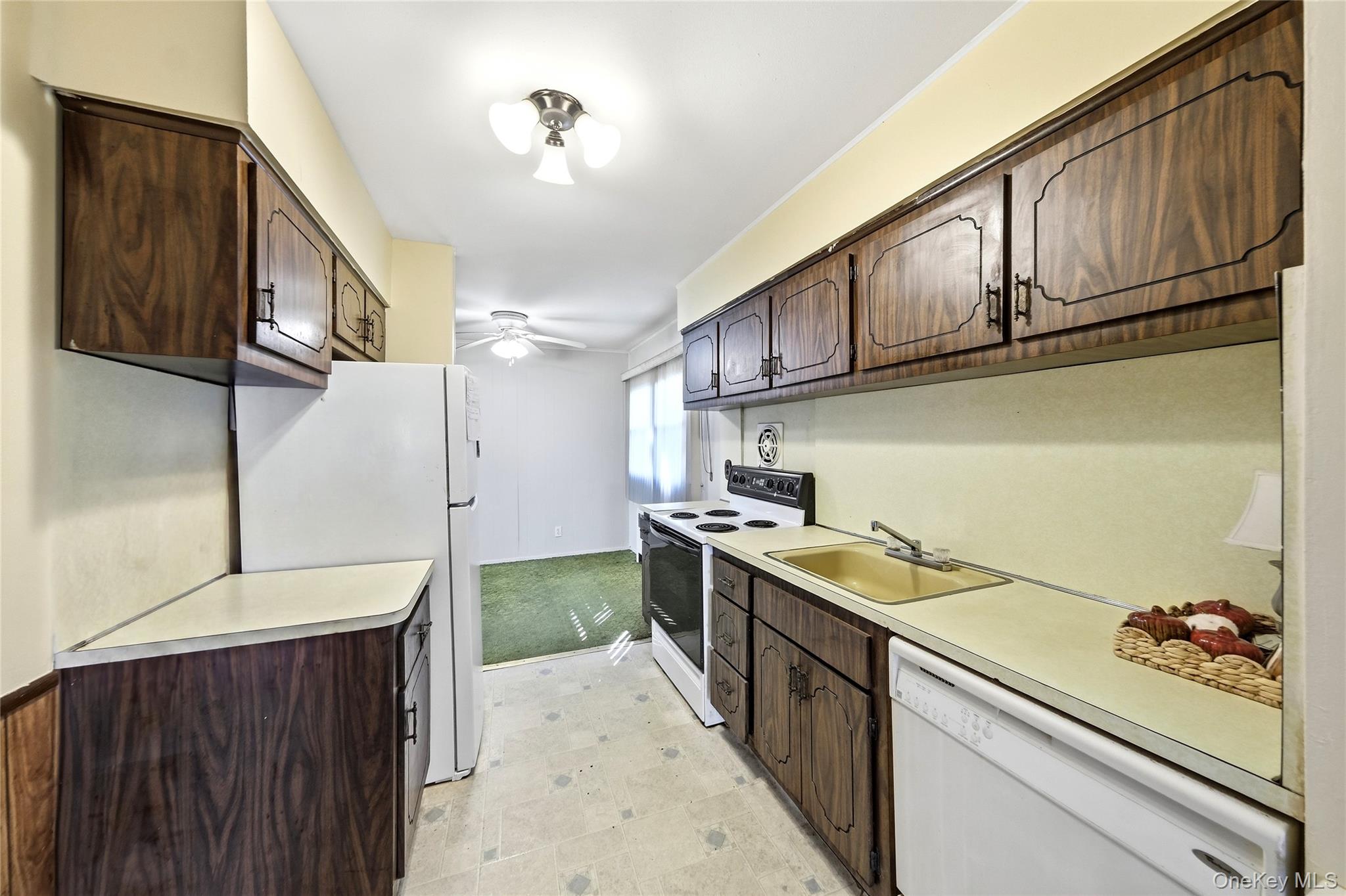 10 Shirley Lane Property Photo 11