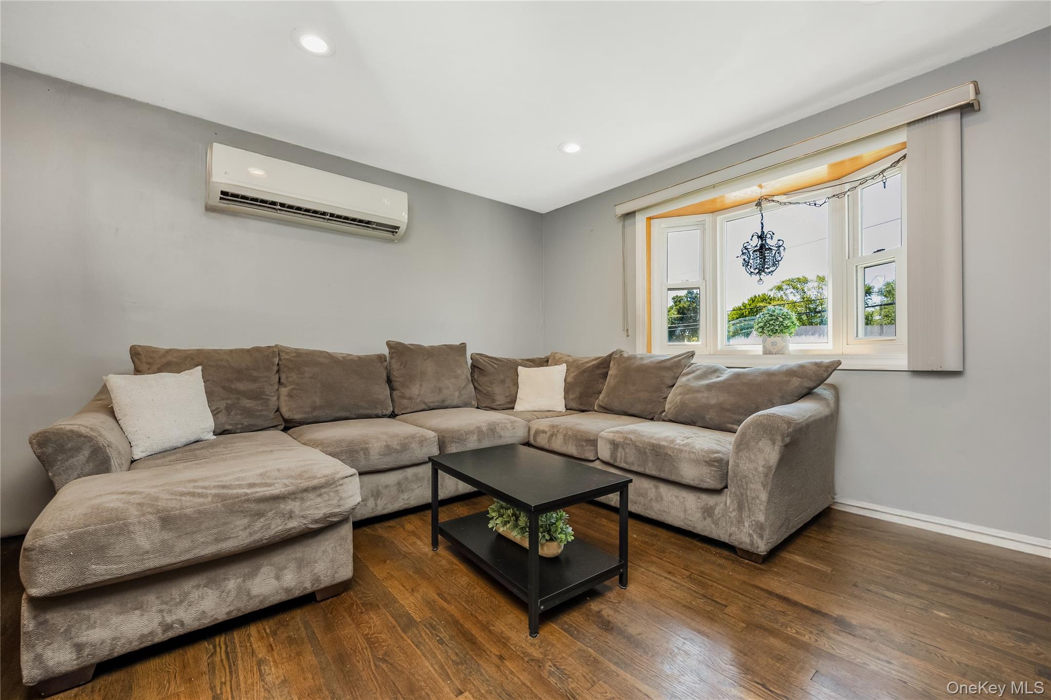 2401 Wave Avenue Property Photo 5